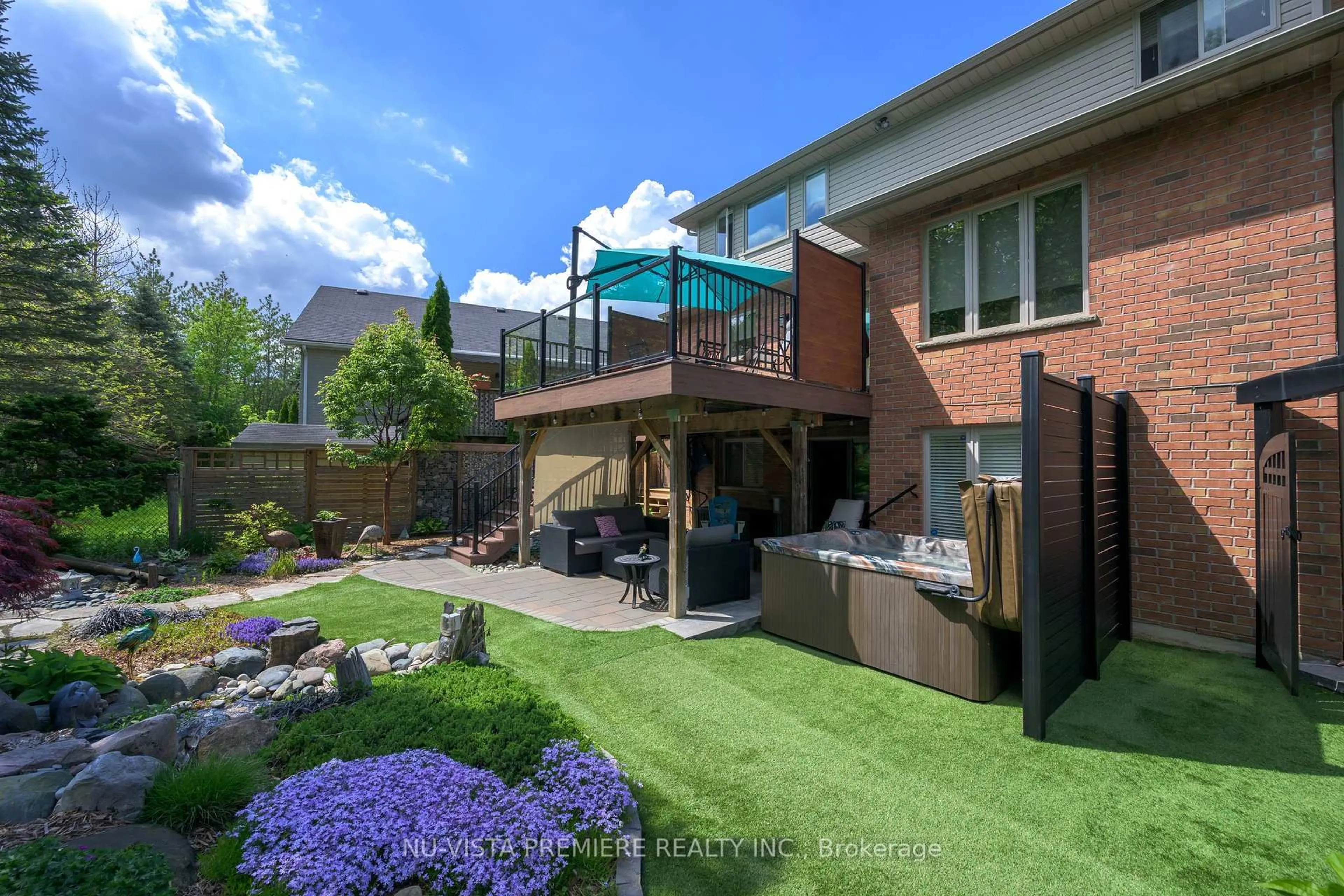 Patio, street for 1585 Blackmaple Cres, London East Ontario N5Y 6L7