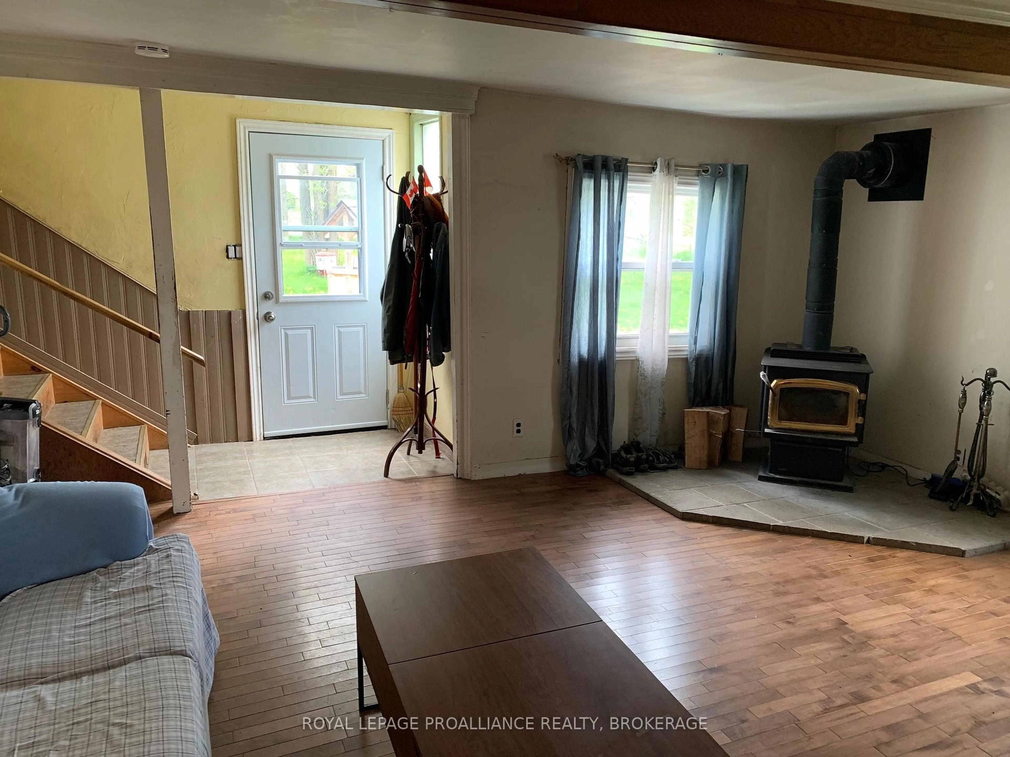 A pic of a room for 4156 Stage Coach Rd, Sydenham Ontario K0H 2T0