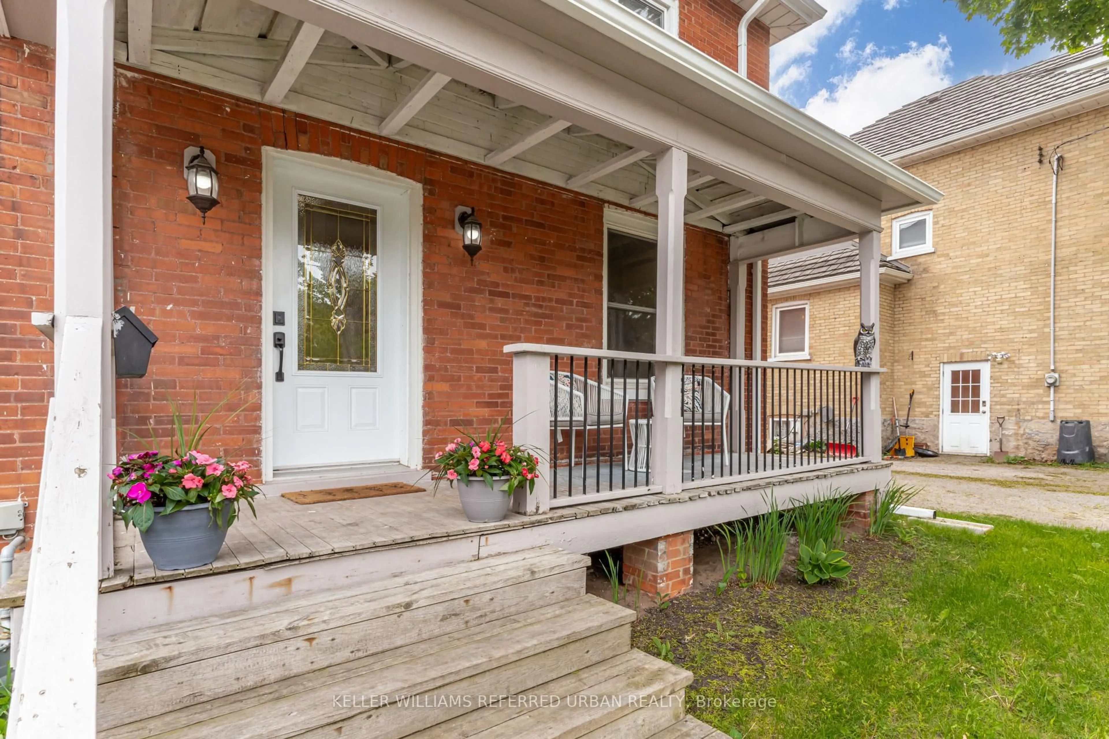 Home with brick exterior material, street for 337 Dover St, Cambridge Ontario N3H 1L6