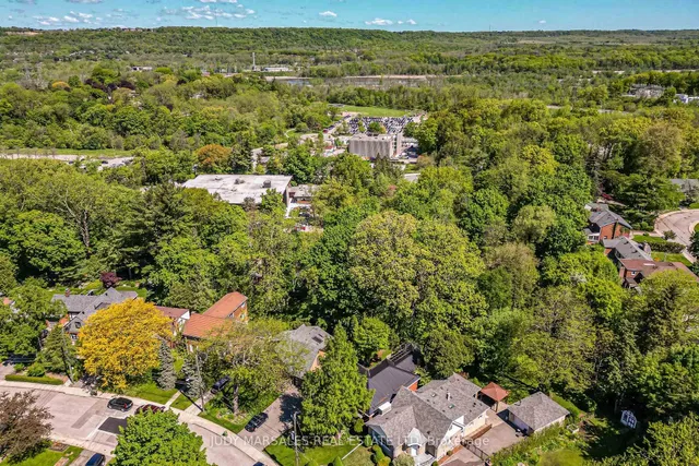 Primary image of 24 Binkley Cres
