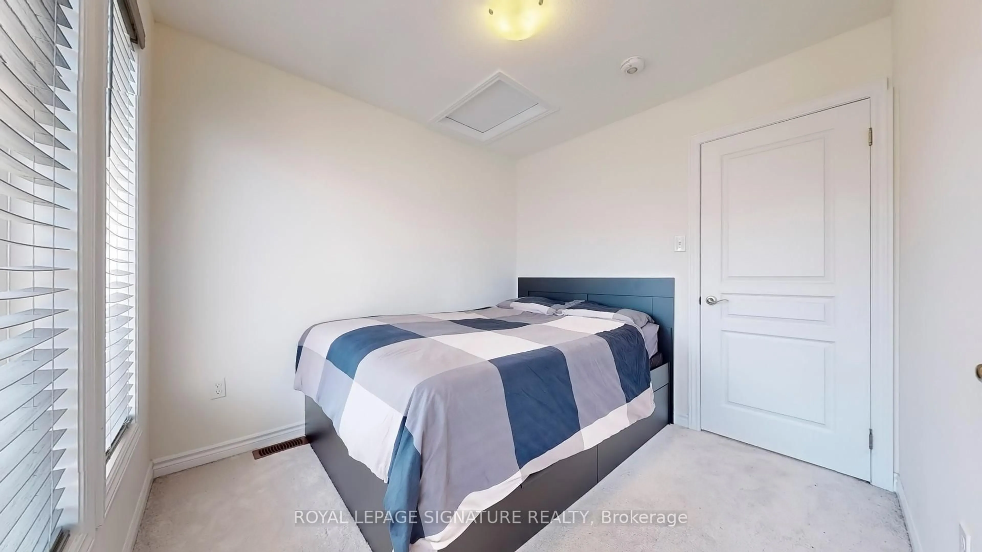 Bedroom with bed, unknown for 88 Decorso Dr #13, Guelph Ontario N1L 0A1