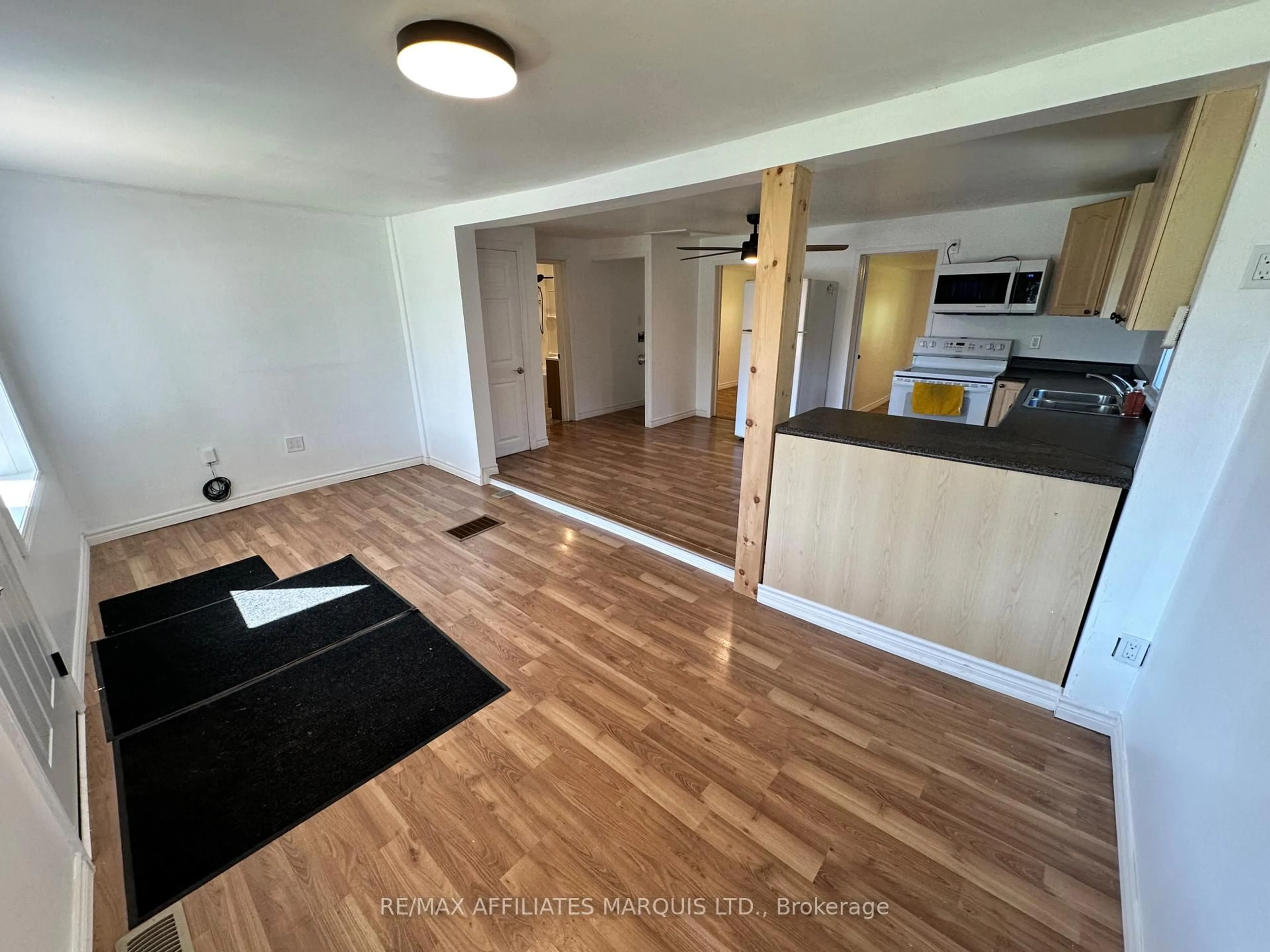 A pic of a room for 1128 Ontario St, Cornwall Ontario K6H 4C8