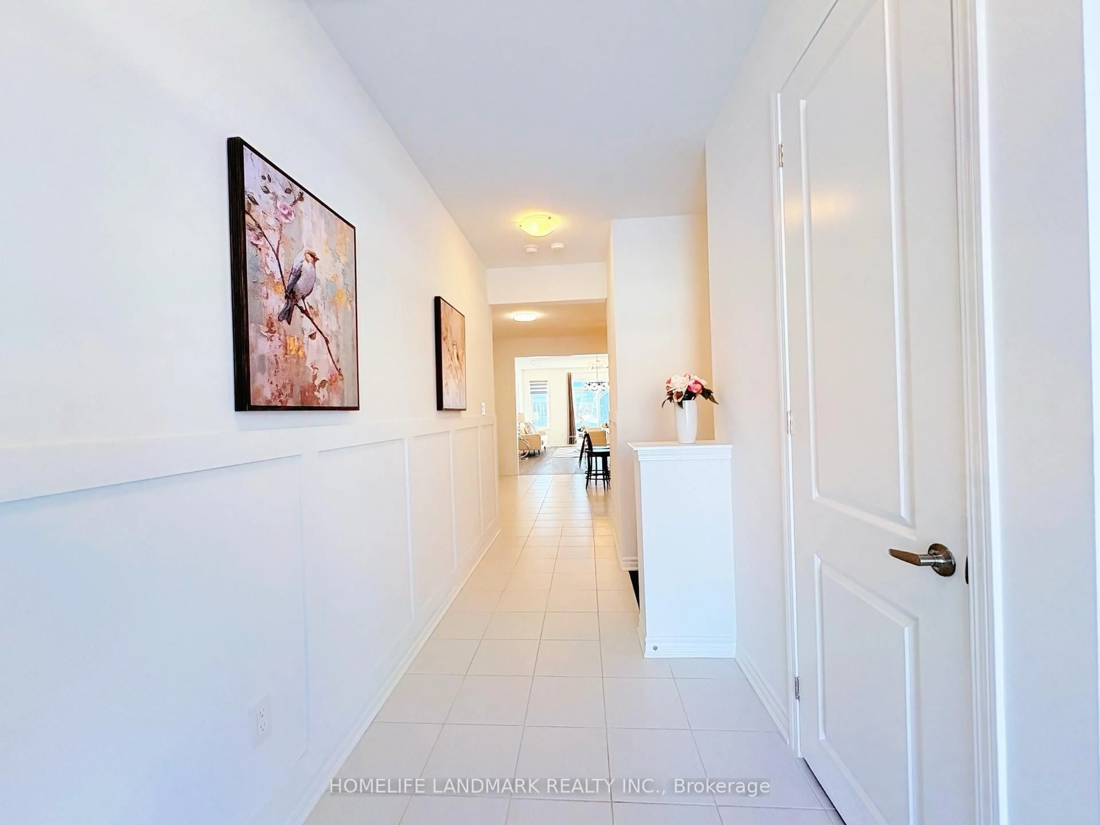 Indoor entryway for 29 Dyer Cres, Bracebridge Ontario P1L 0N4