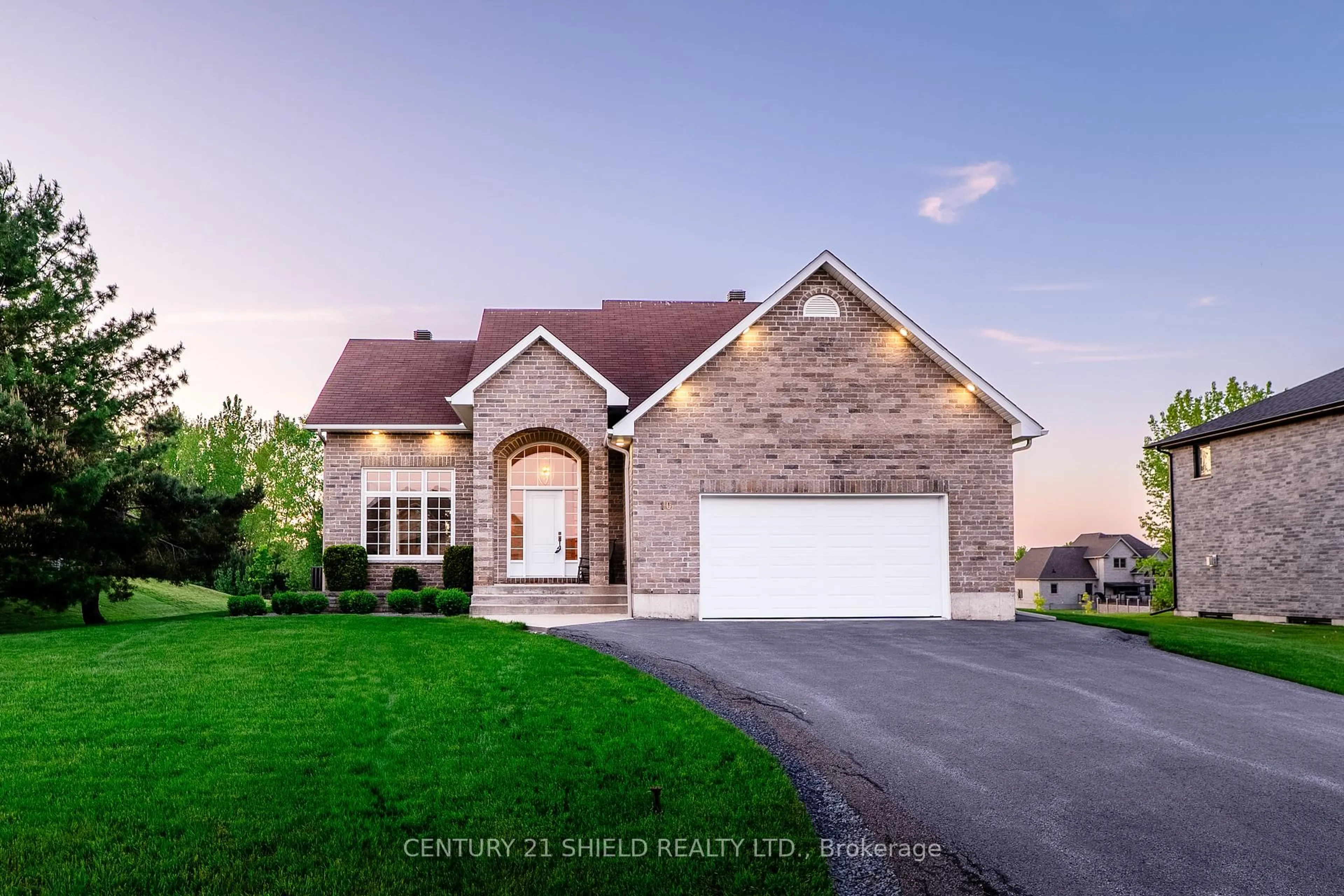 Home with brick exterior material, street for 10 Stratford Blvd, South Stormont Ontario K0C 1P0