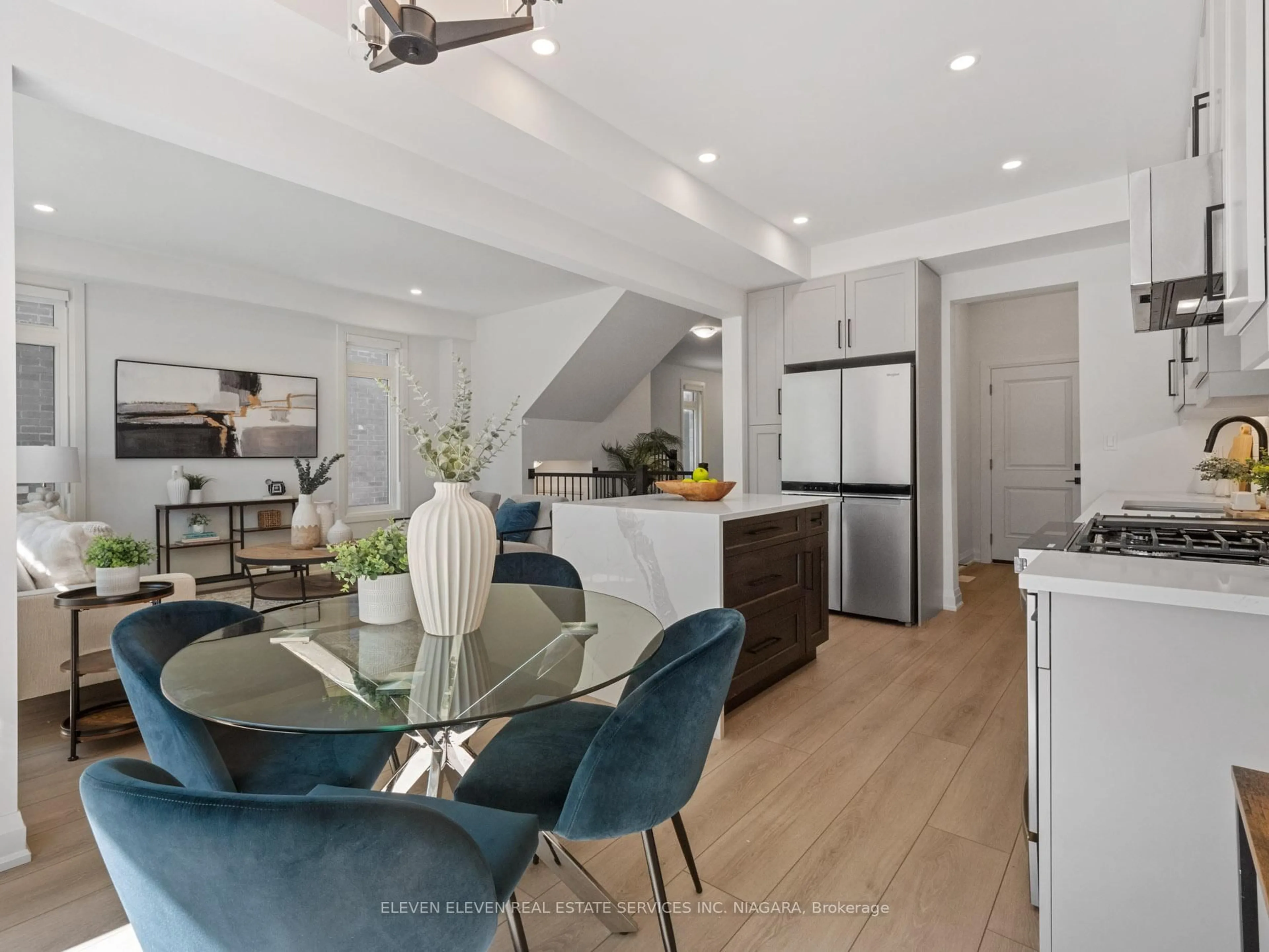 Open concept kitchen, unknown for 4552 Portage Rd, Niagara Falls Ontario L2E 0B8
