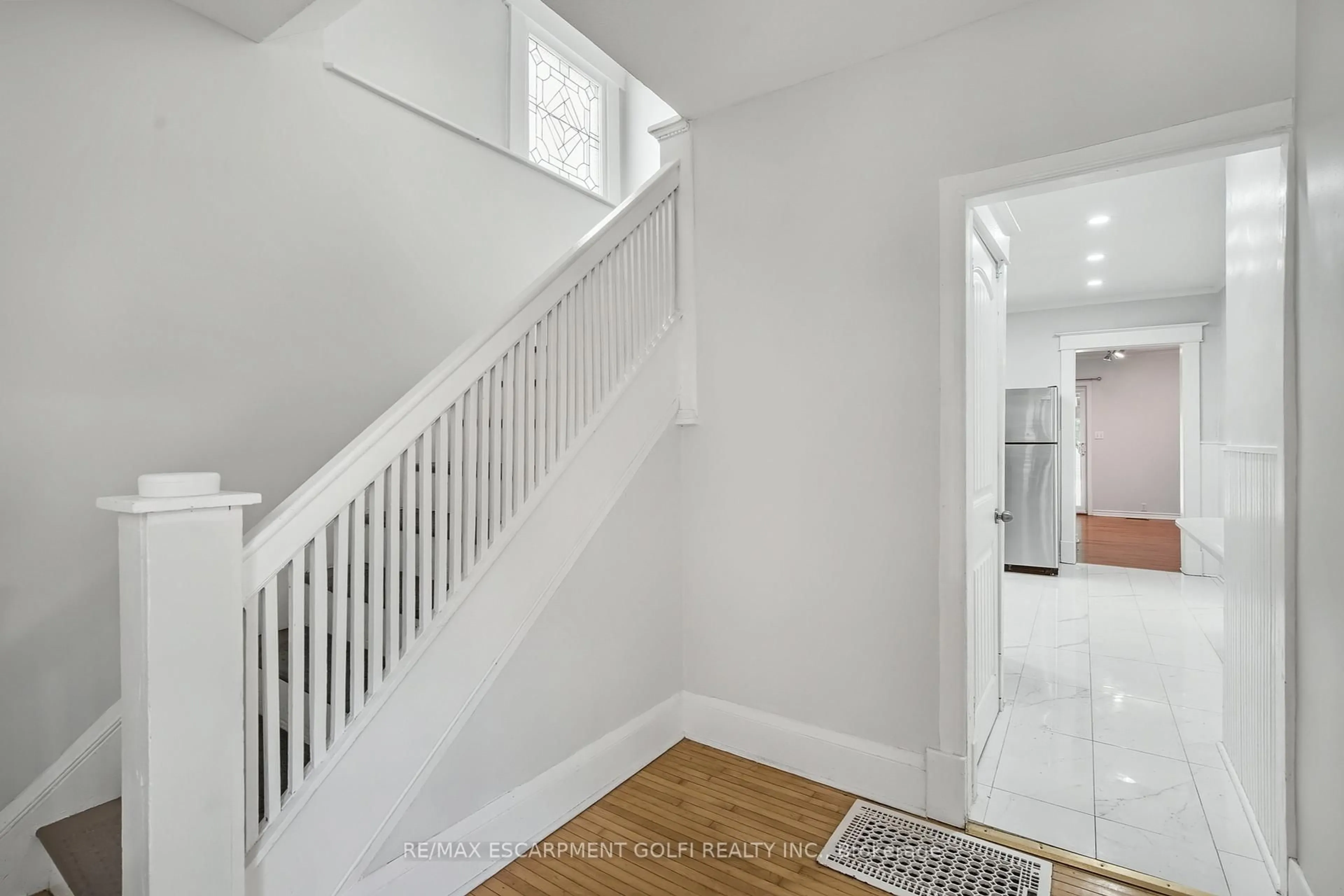 Unknown for 4989 Willmott St, Niagara Falls Ontario L2R 1Z9