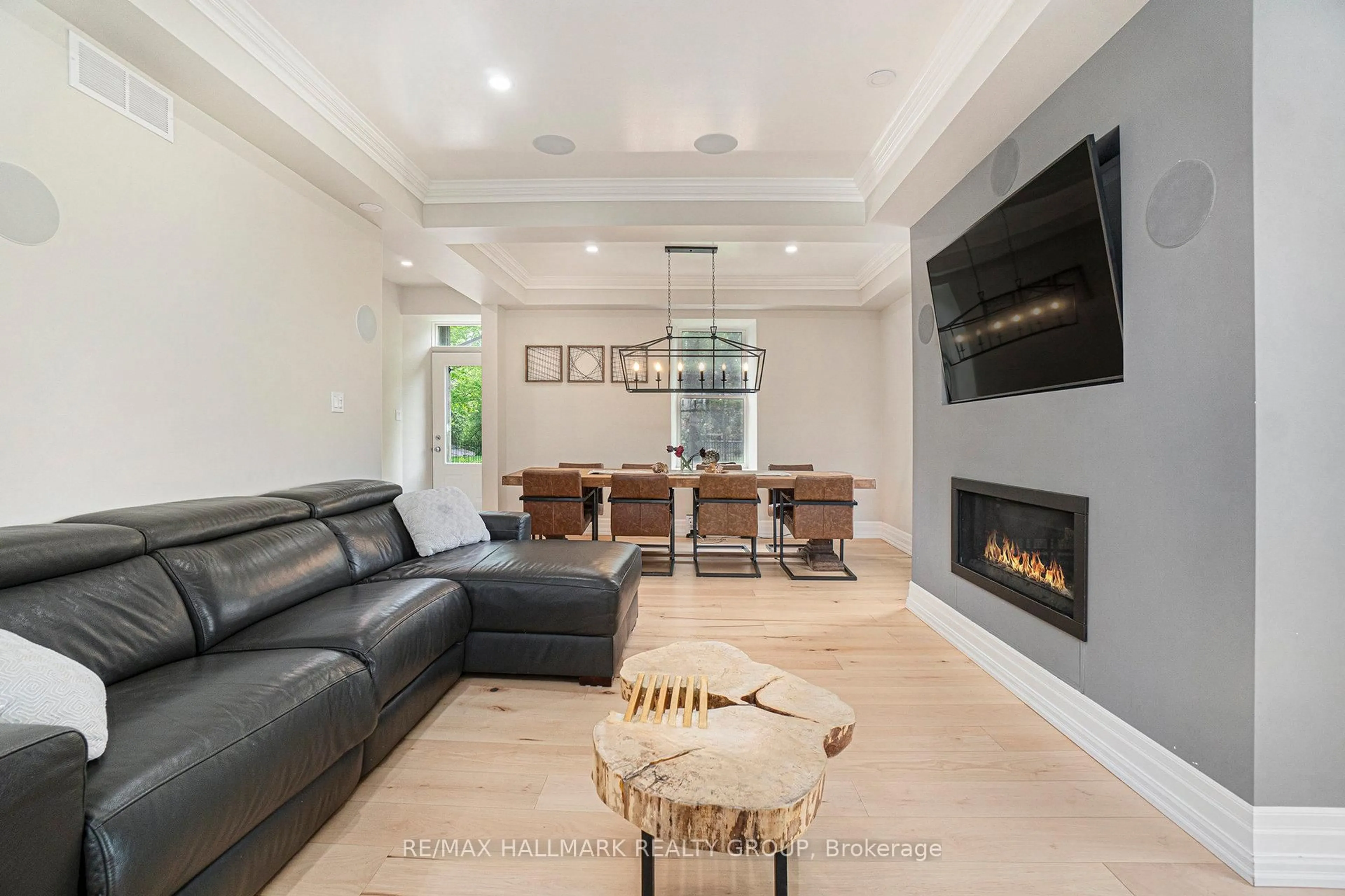 Living room with furniture, unknown for 4501 Kilkenny Rd, Elizabethtown-Kitley Ontario K6T 1A1