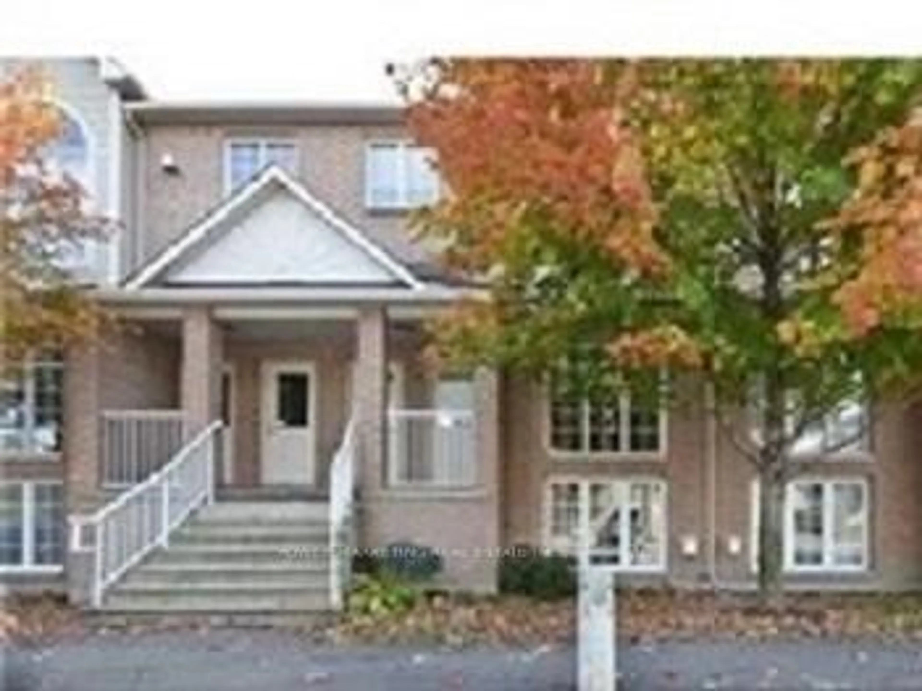 Unknown for 1701 BLOHM Dr #10, Ottawa Ontario K1G 6N6