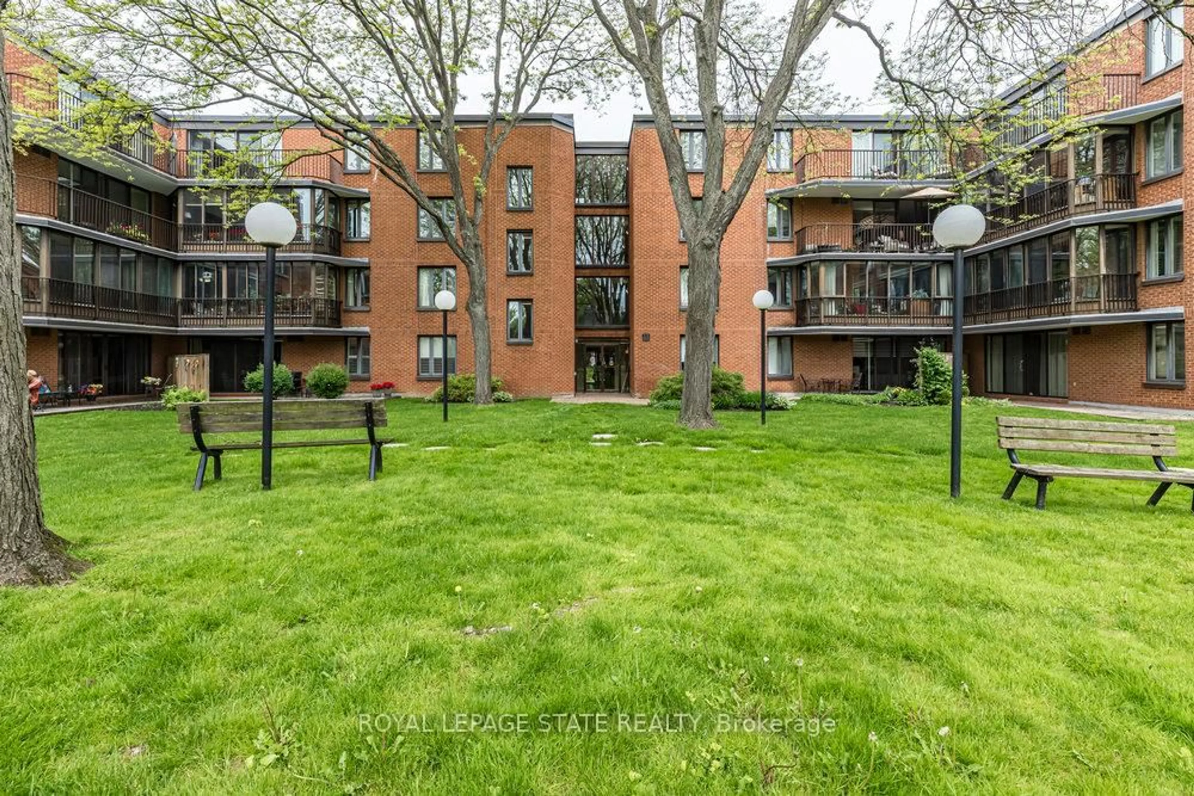 Patio, unknown for 150 Wilson St #220, Hamilton Ontario L8R 1E2