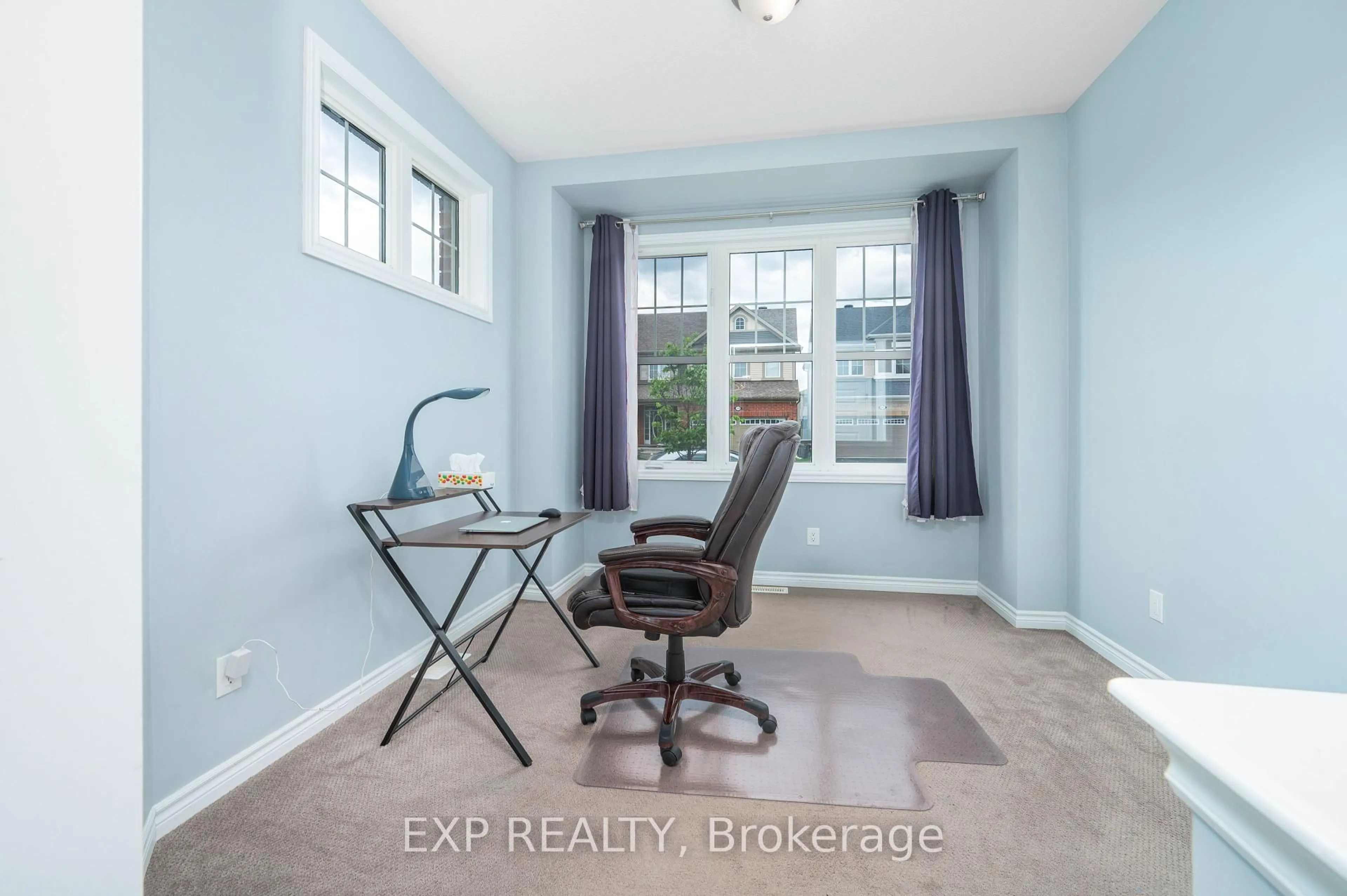 A pic of a room for 125 Sweetvalley Dr, Ottawa Ontario K4A 1A4