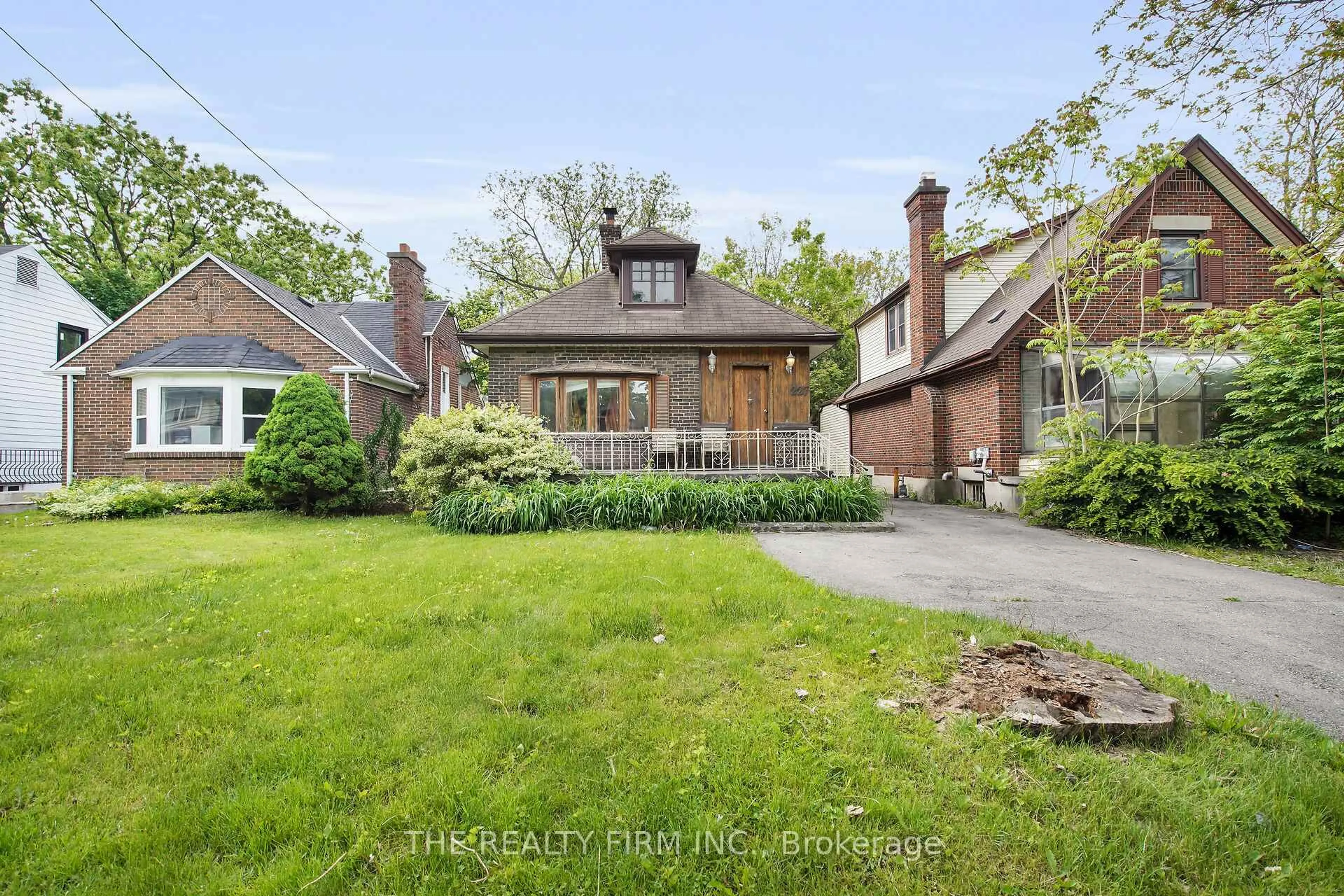 Home with brick exterior material, street for 227 Epworth Ave, London East Ontario N6A 2M2