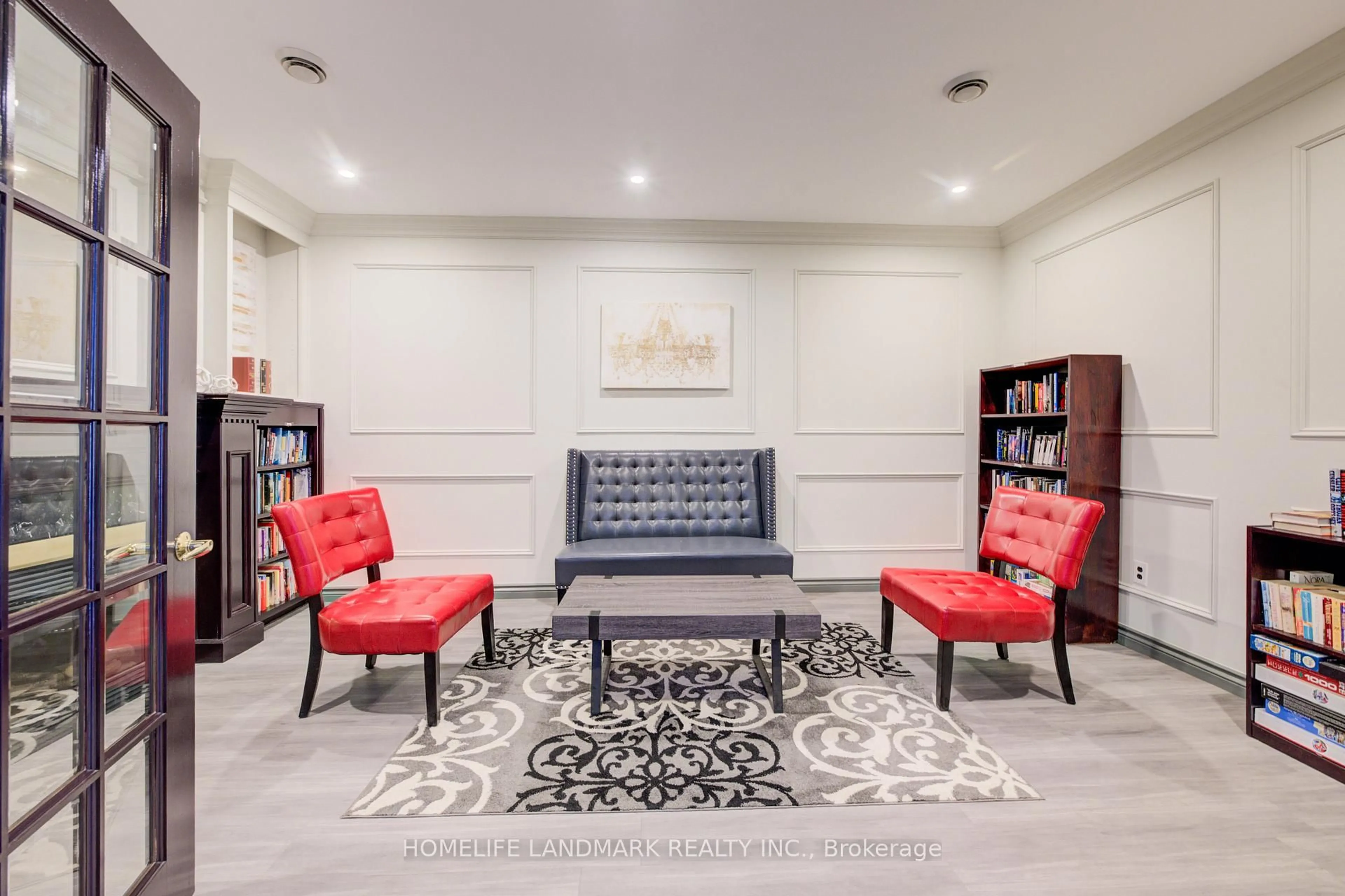 Lobby for 255 Keats Way #608, Waterloo Ontario N2L 6N6