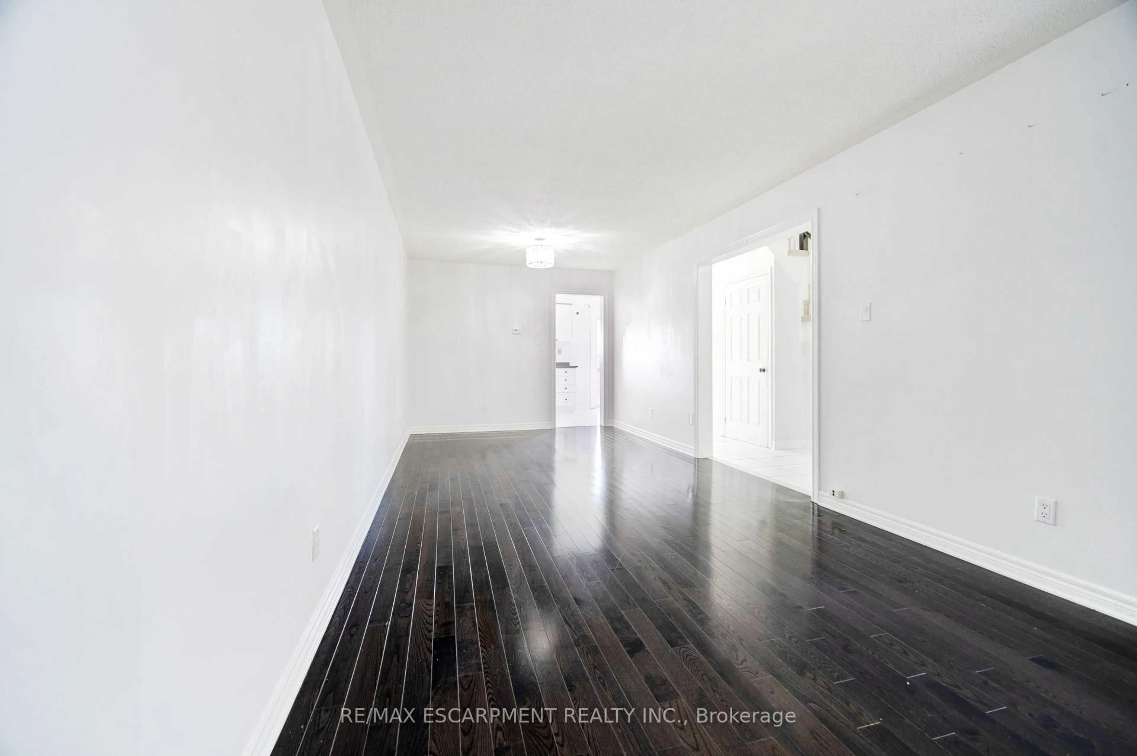 A pic of a room for 68 Stonecairn Dr, Cambridge Ontario N1T 1W3