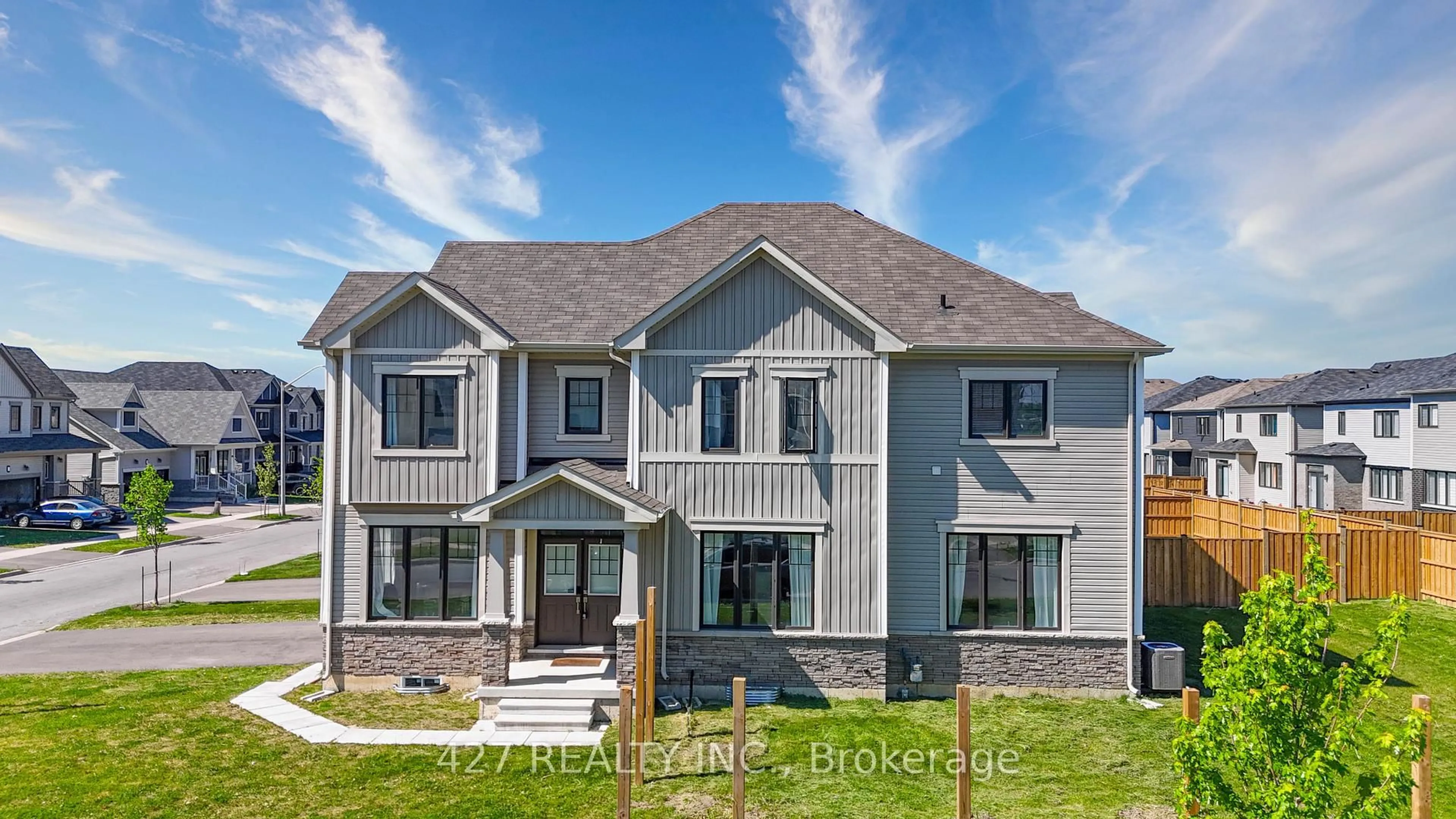 Home with brick exterior material, unknown for 20 Victory Dr, Thorold Ontario L2V 0K2