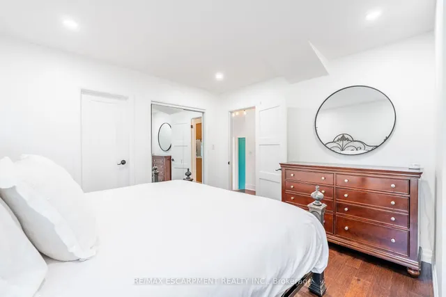 Additional property image - 238 West 15th St