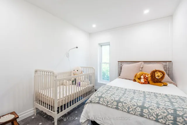 Additional property image - 238 West 15th St