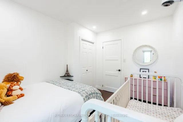 Additional property image - 238 West 15th St