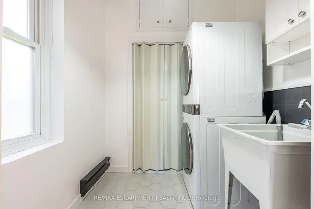 Additional property image - 238 West 15th St