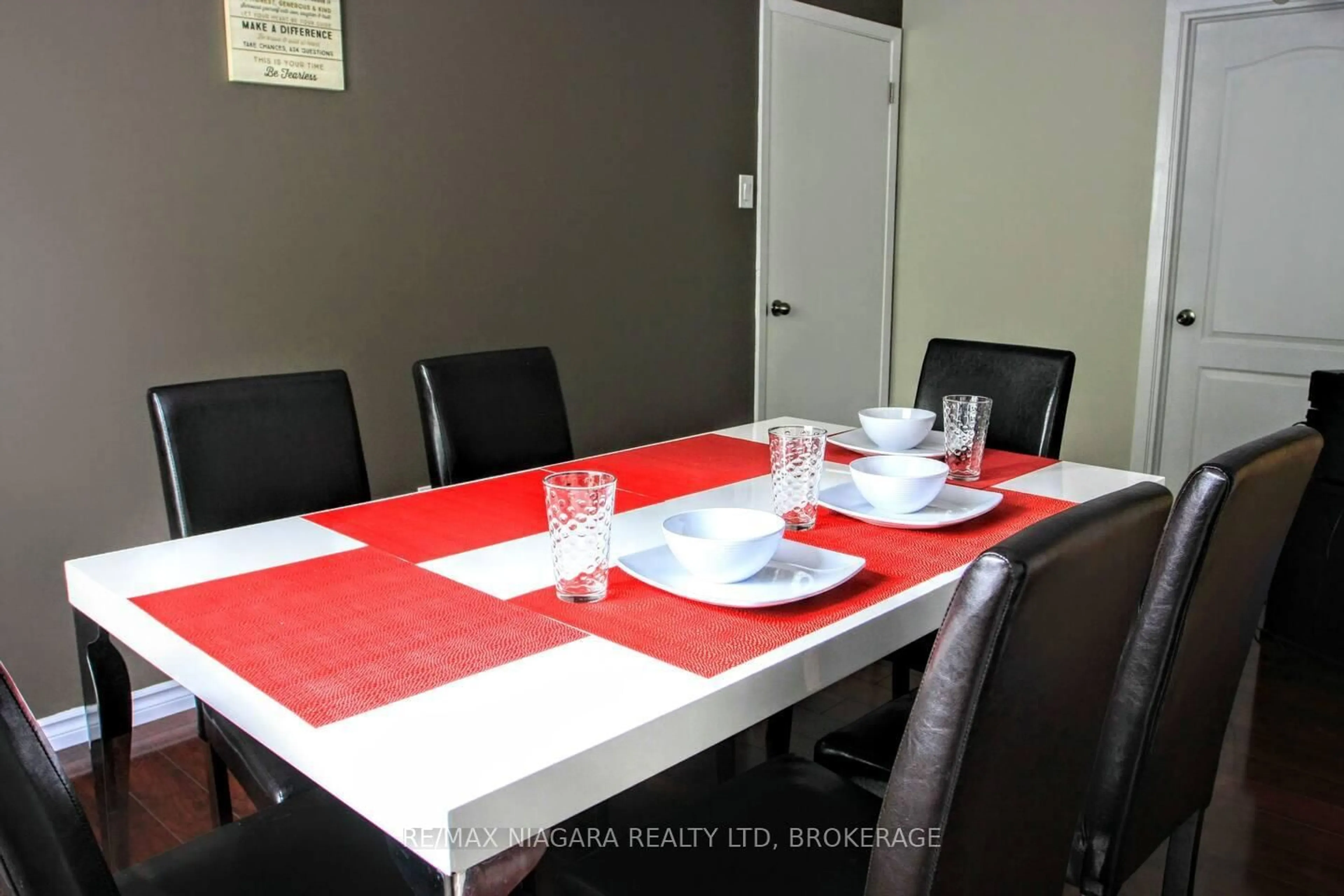 Dining room, unknown for 5090 Mcglashan Cres, Niagara Falls Ontario L2E 3W9
