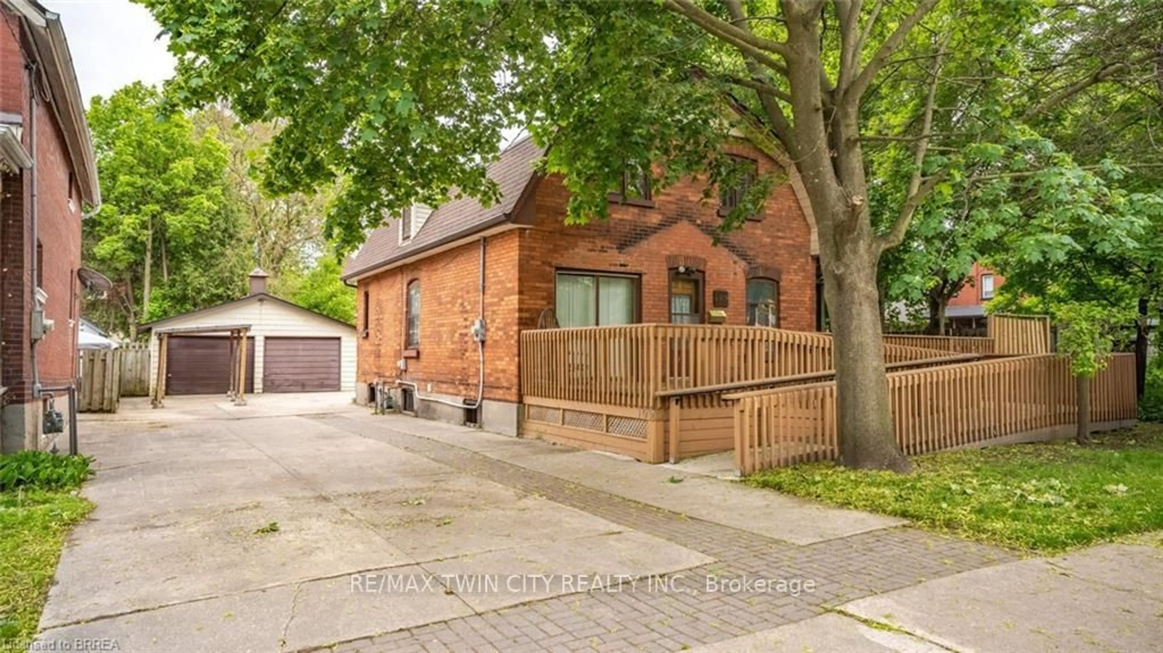 Home with brick exterior material, street for 109 Sheridan St, Brantford Ontario N3S 4P5