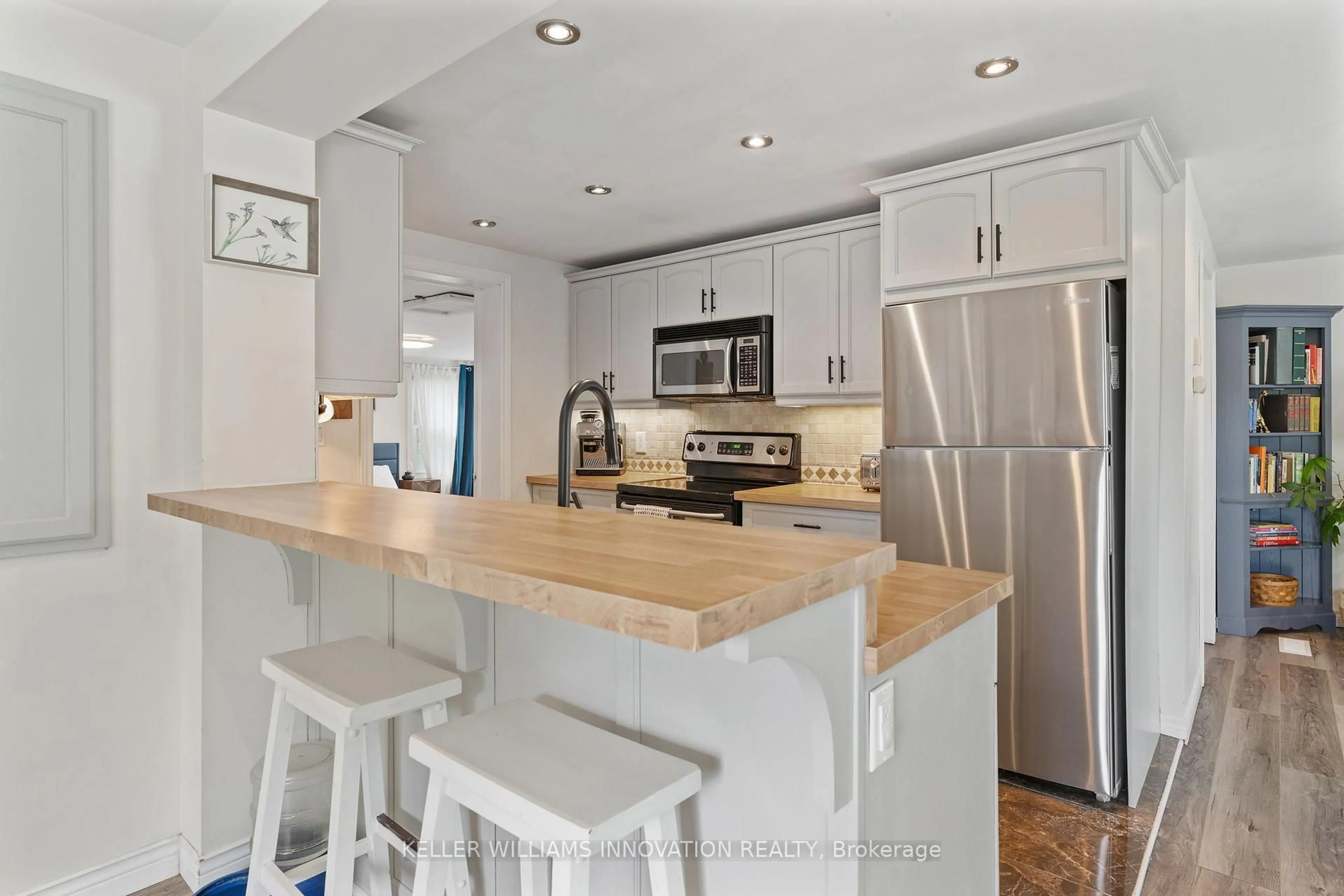 Open concept kitchen, ceramic/tile floor for 398 Concession 5 Rd, Haldimand Ontario N0A 1G0