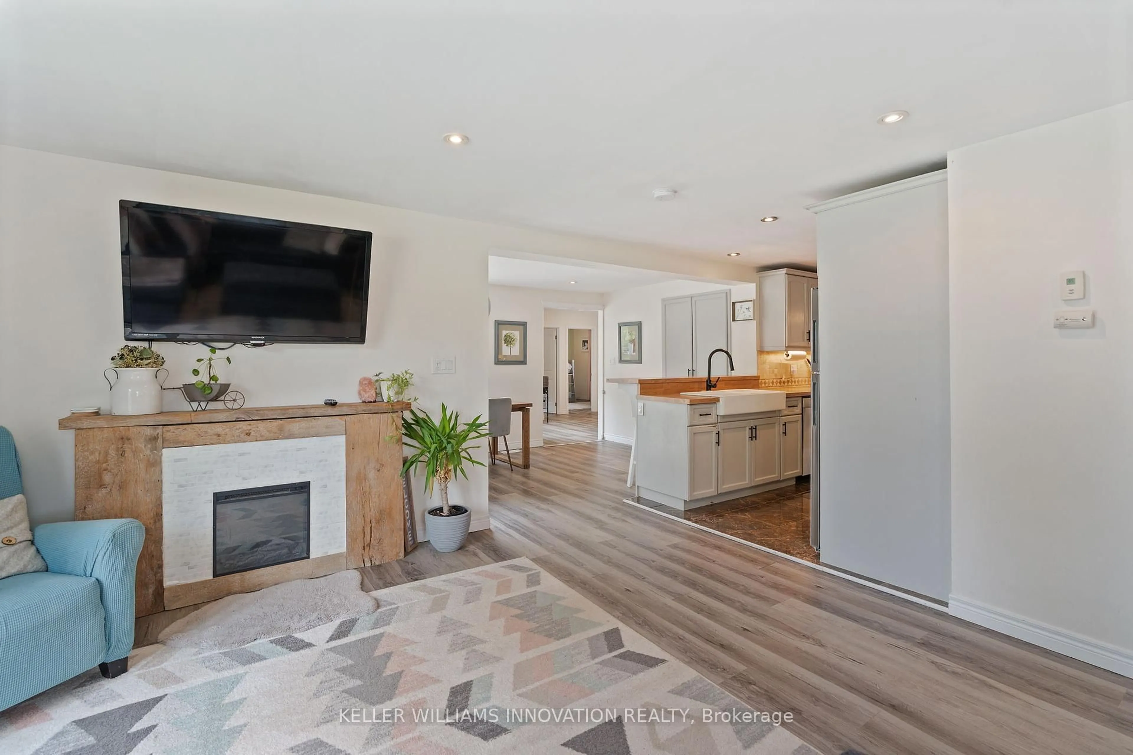 Open concept kitchen, unknown for 398 Concession 5 Rd, Haldimand Ontario N0A 1G0