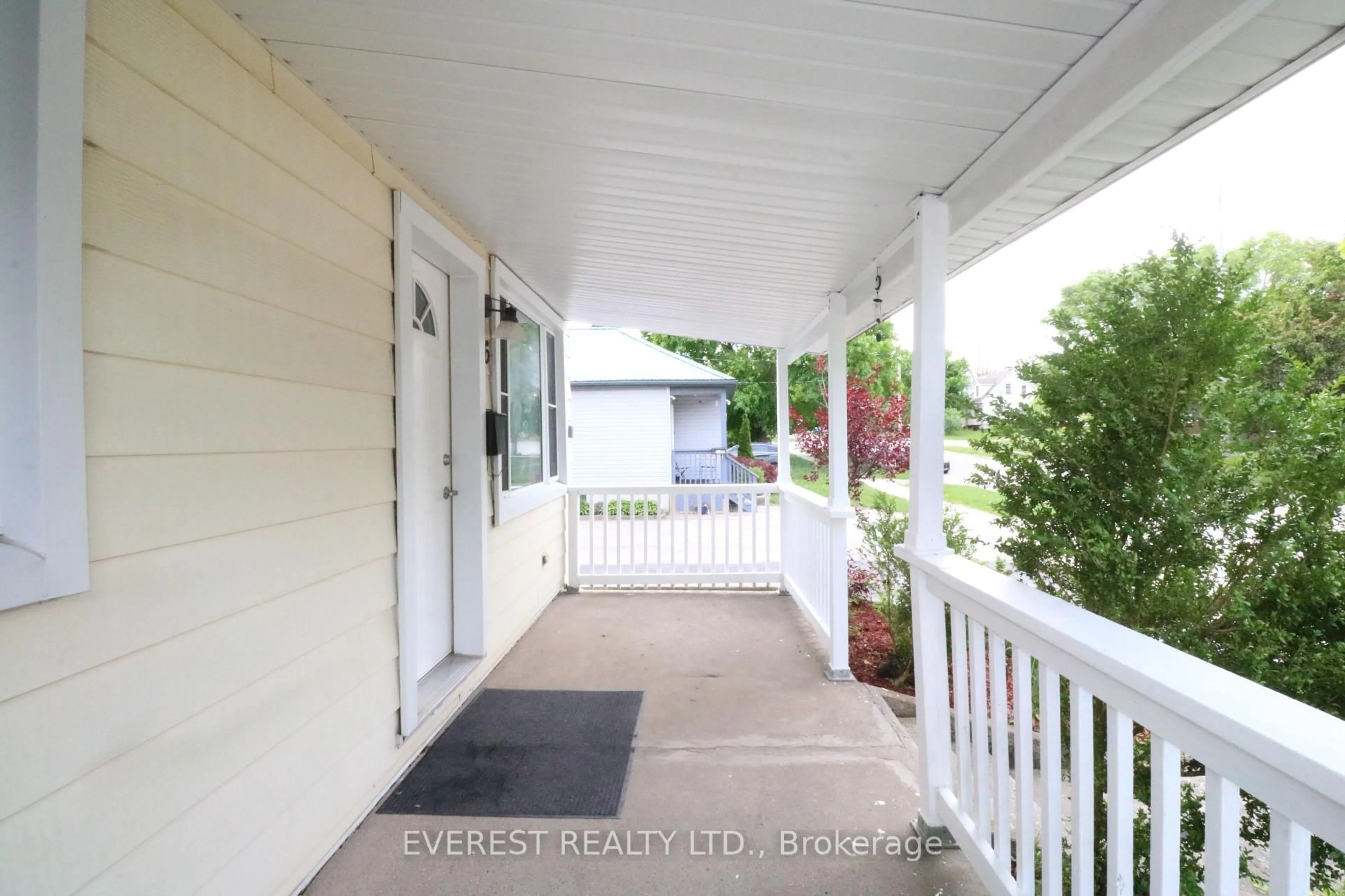 Unknown for 56 Stuart St, London East Ontario N5Y 1S3
