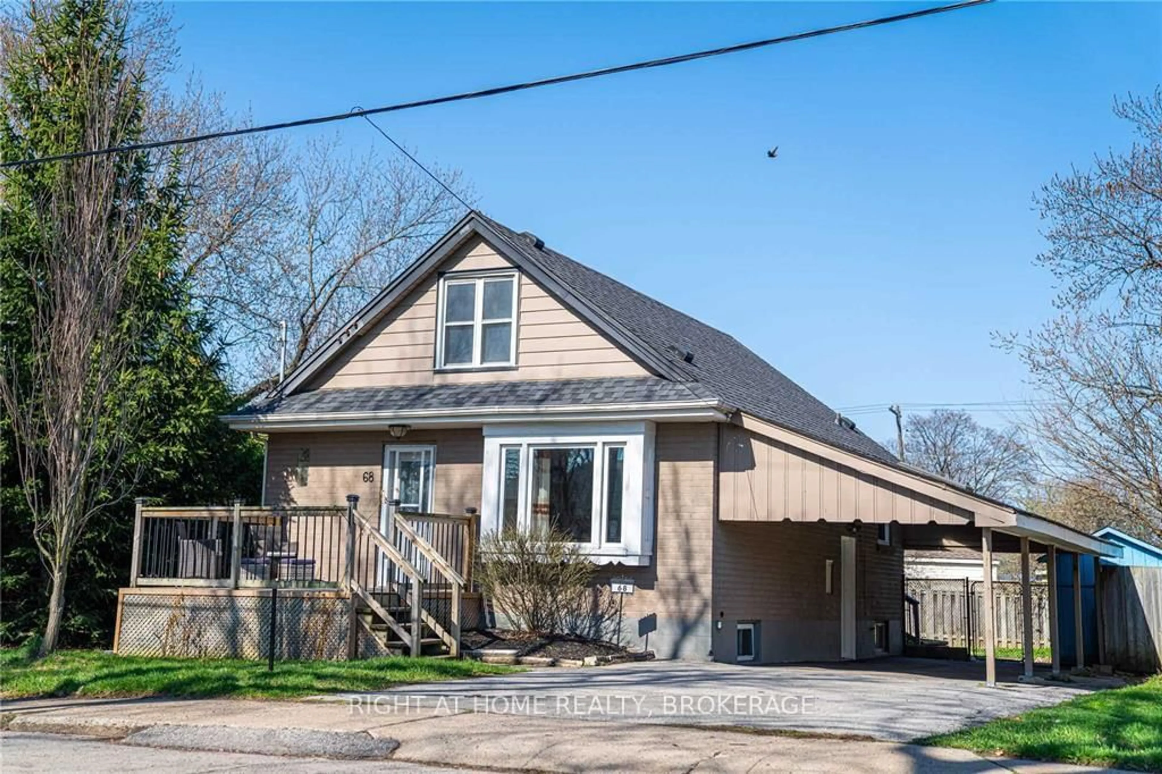 Unknown for 68 West 4th St, Hamilton Ontario L9C 3M7