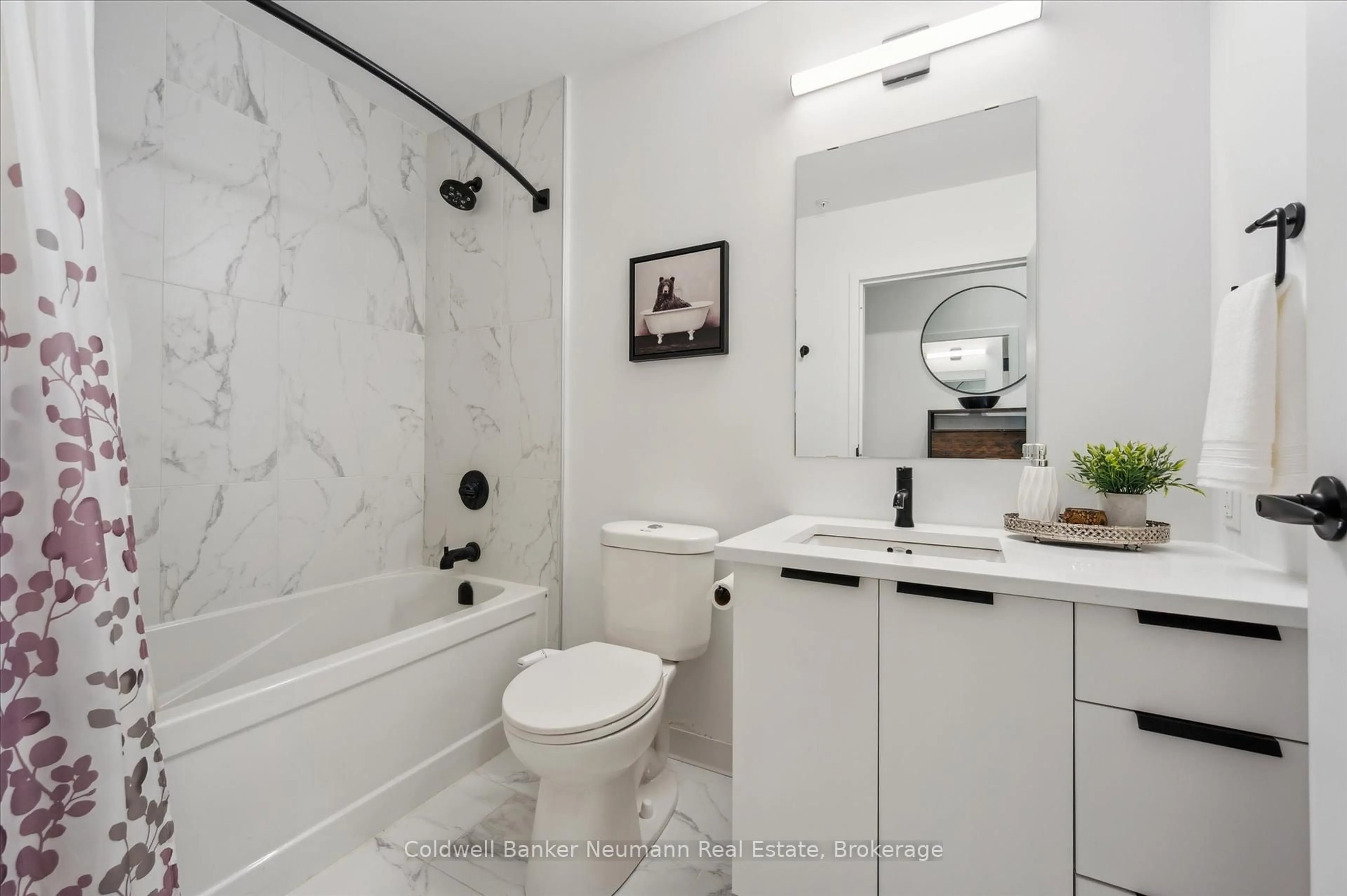 Standard bathroom, ceramic/tile floor for 120 Huron St #218, Guelph Ontario N1E 0T8