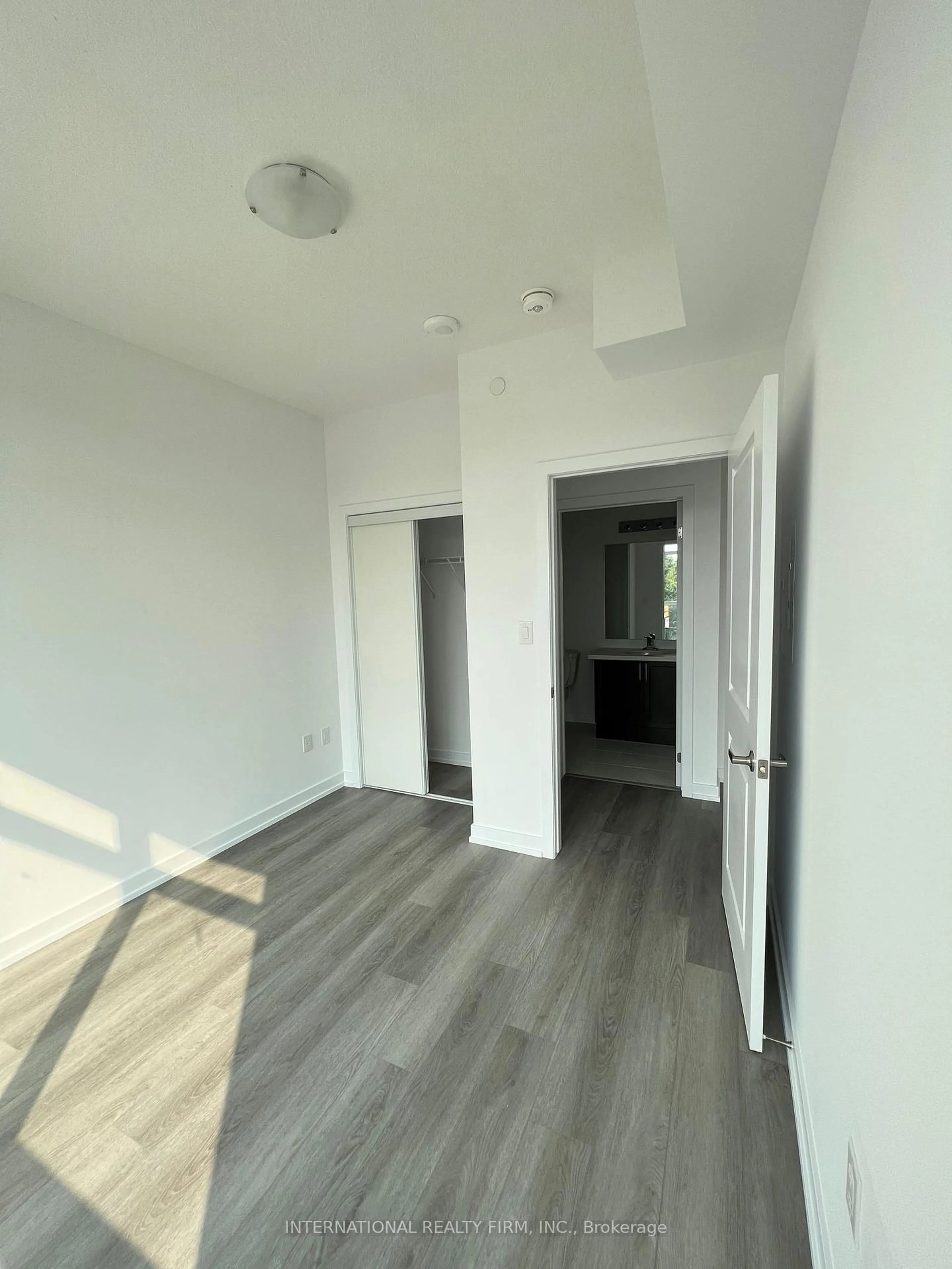 A pic of a room for 460 Dundas St St #305, Hamilton Ontario L0R 2H4