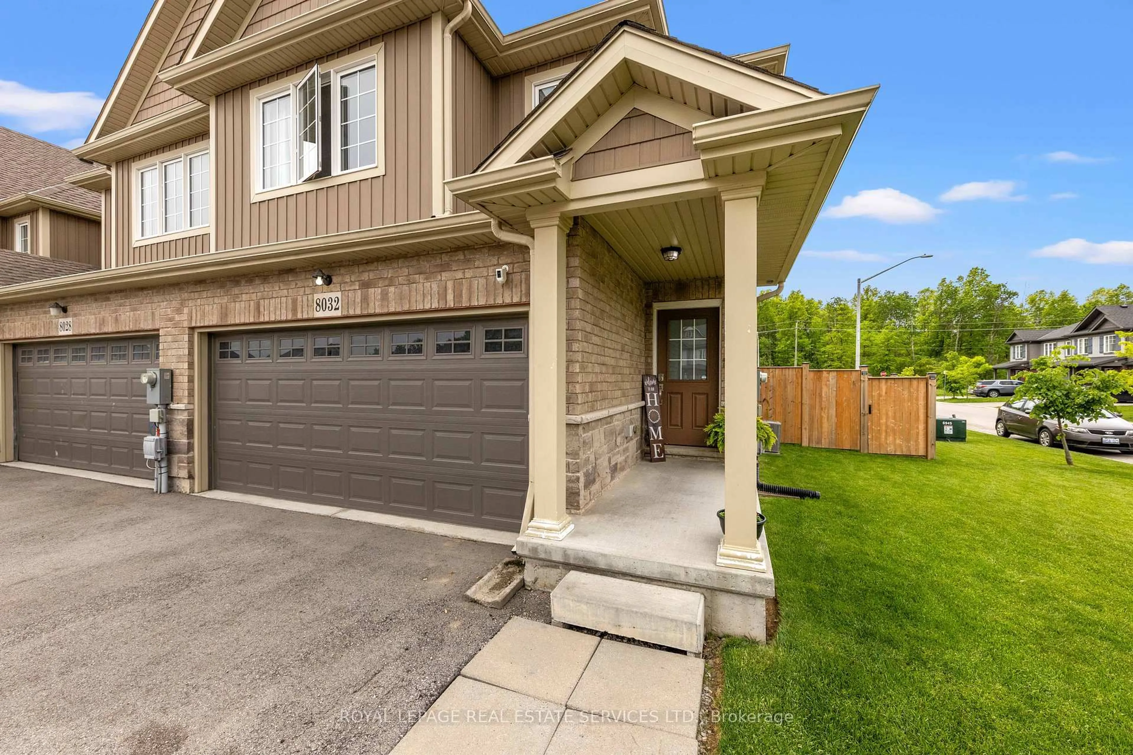 Home with brick exterior material, street for 8032 Cole Crt, Niagara Falls Ontario L2G 0H8