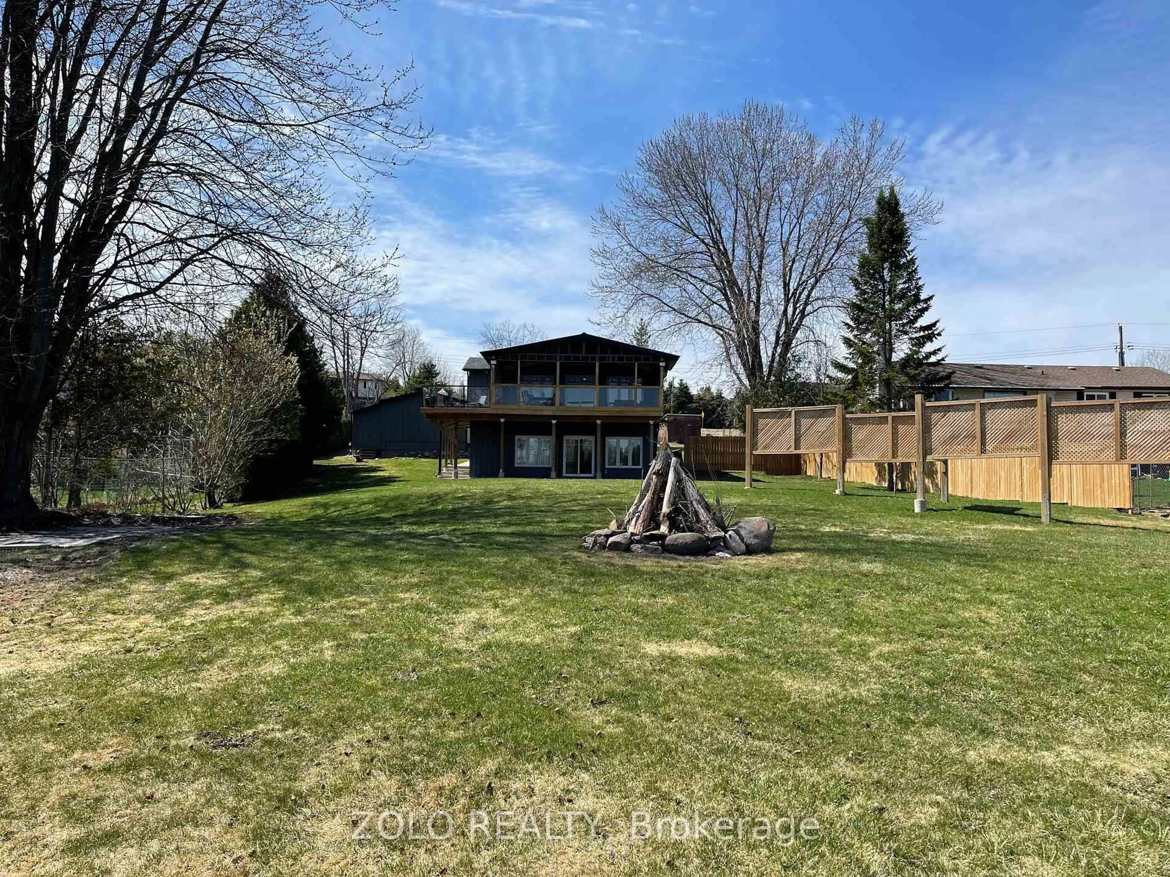 A pic from outside/outdoor area/front of a property/back of a property/a pic from drone, unknown for 12 Bayview Dr, Kawartha Lakes Ontario K9J 6X3