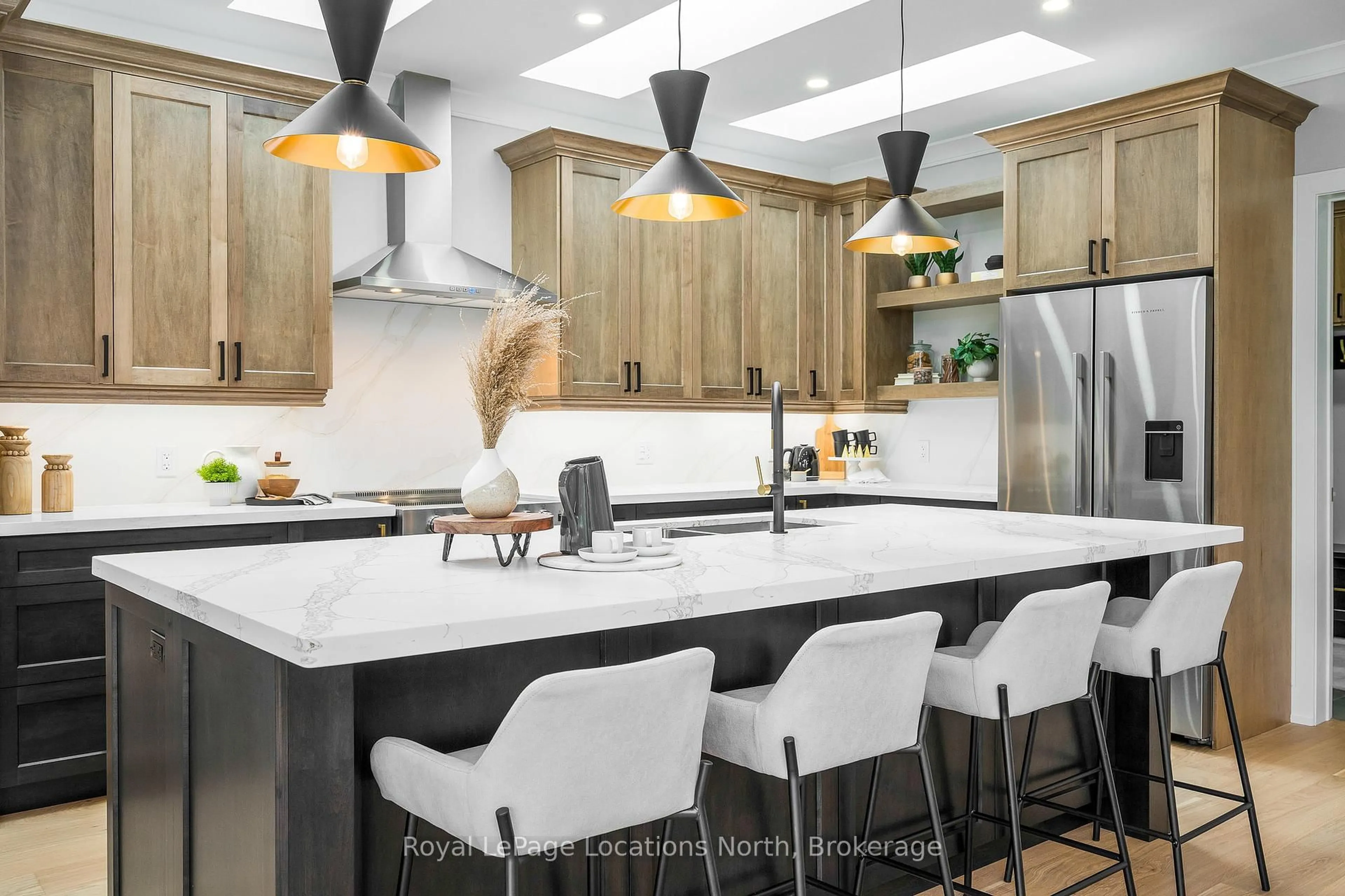 Contemporary kitchen, ceramic/tile floor for 30 Hilton Lane, Meaford Ontario N4L 1L8