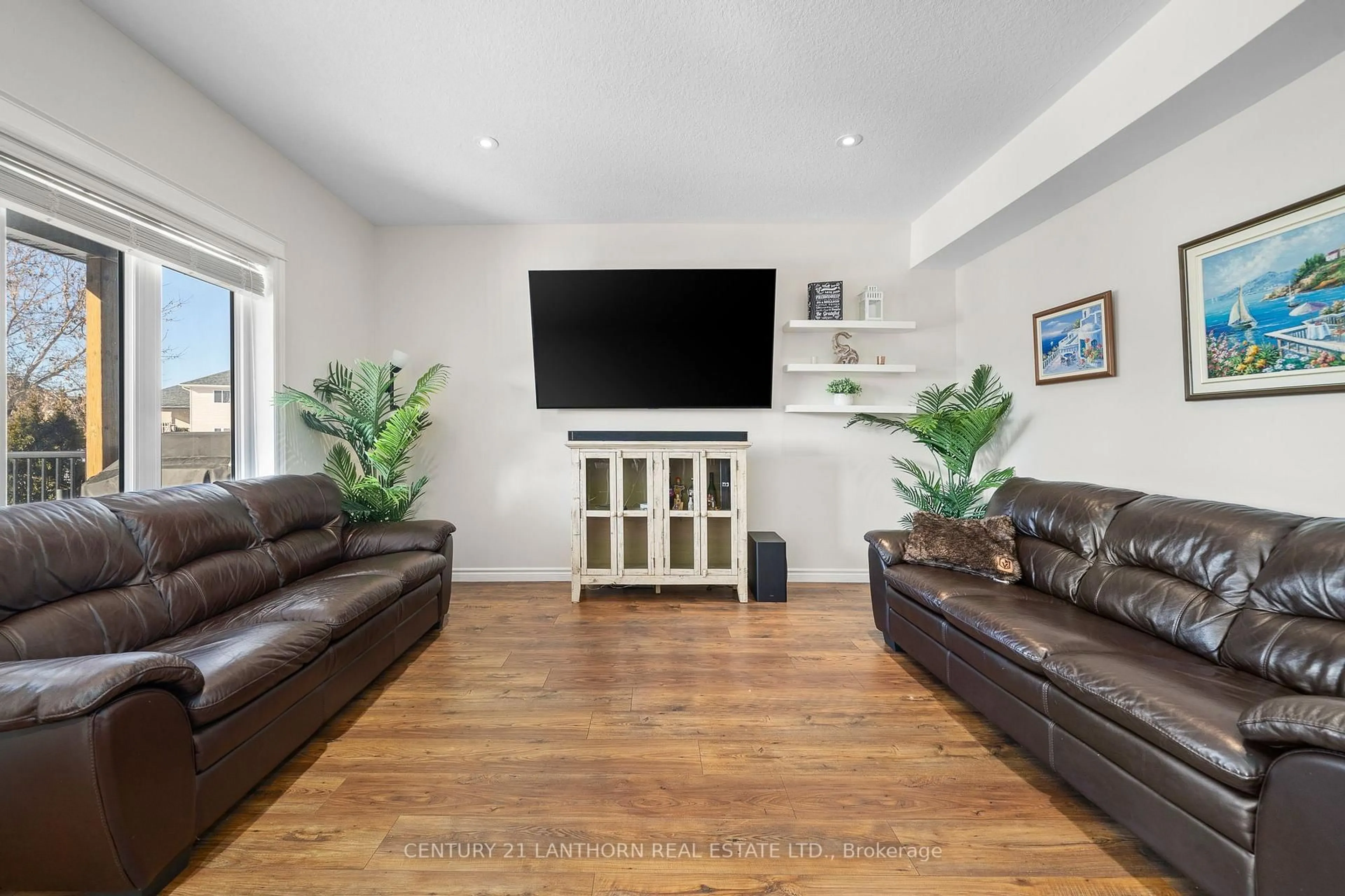 Living room with furniture, unknown for 23 Glenwood St, Hastings Ontario K0K 2C0