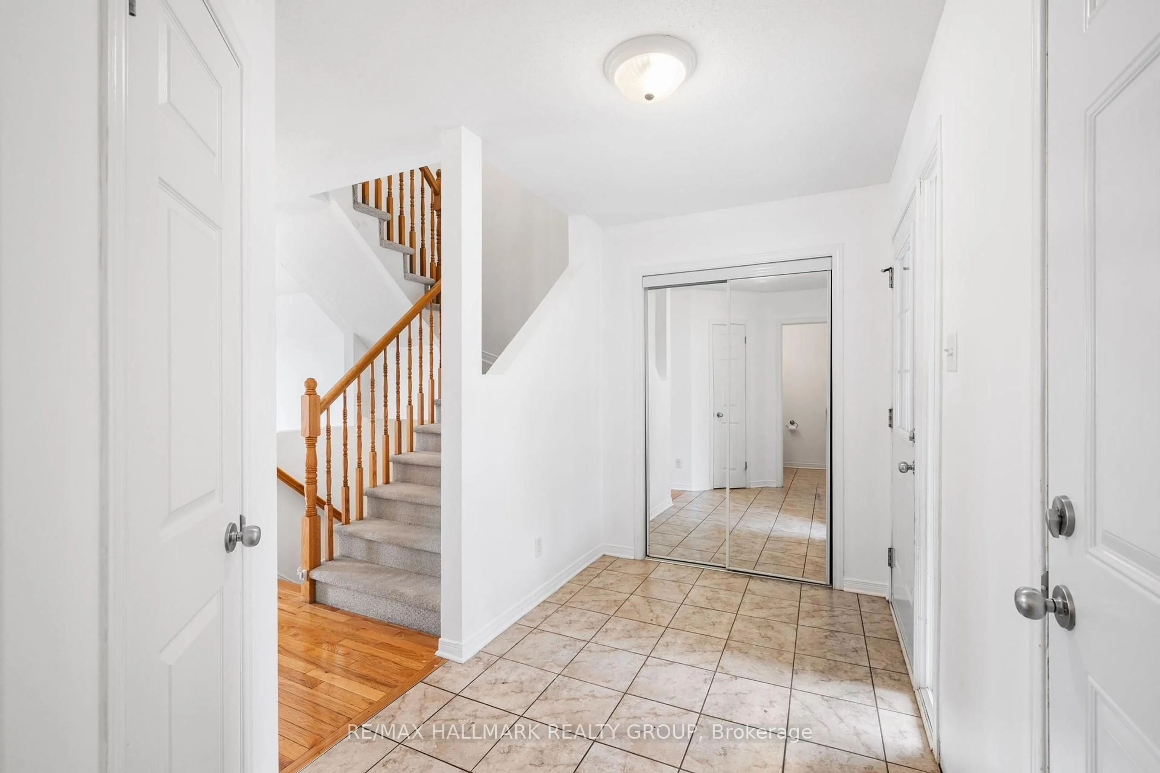Unknown for 2681 Raymond St, Clarence-Rockland Ontario K4K 0B6