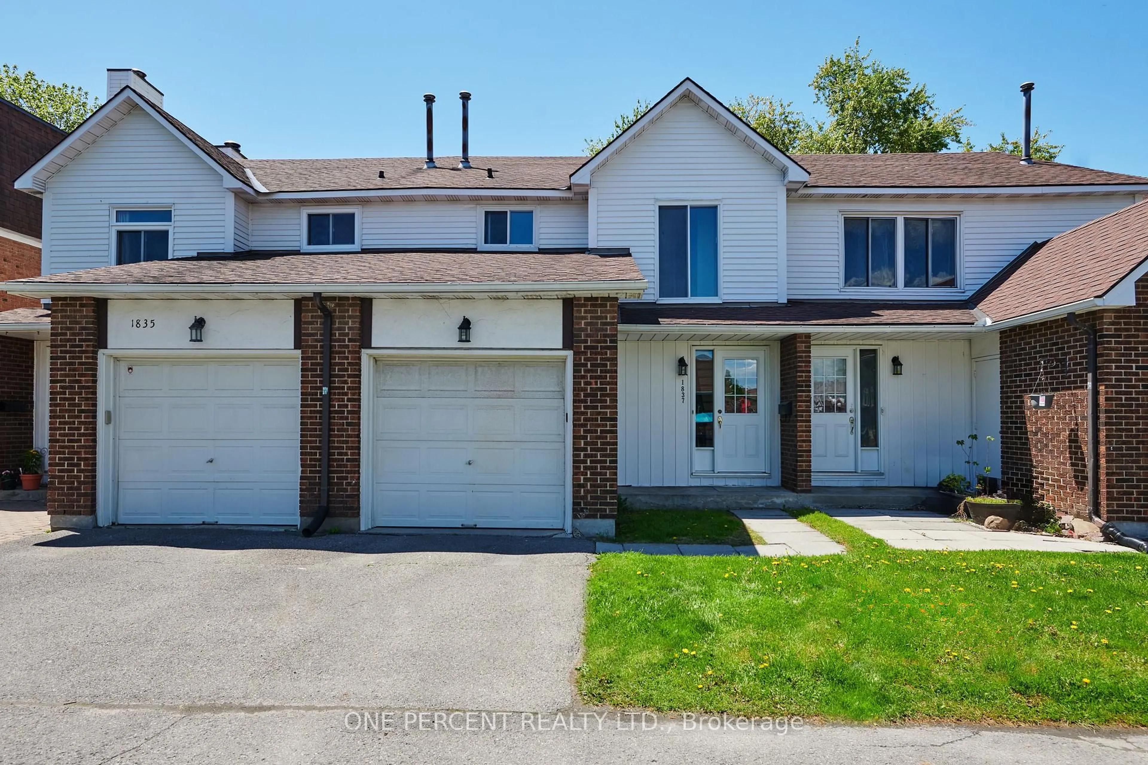 A pic from outside/outdoor area/front of a property/back of a property/a pic from drone, street for 1837 Axminster Crt #61, Ottawa Ontario K1C 1Z5