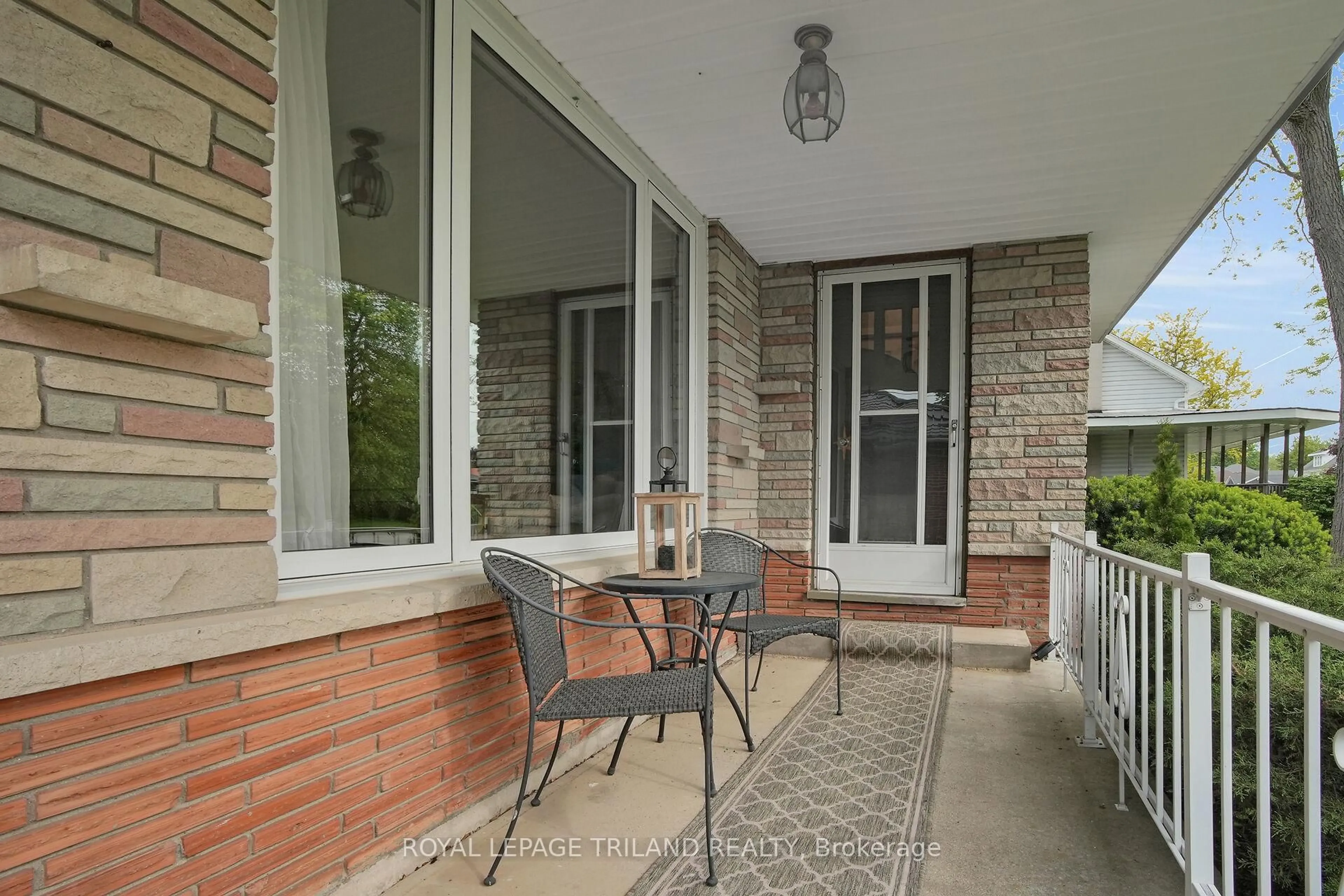 Patio, street for 212 West St, Central Elgin Ontario N0L 1B0