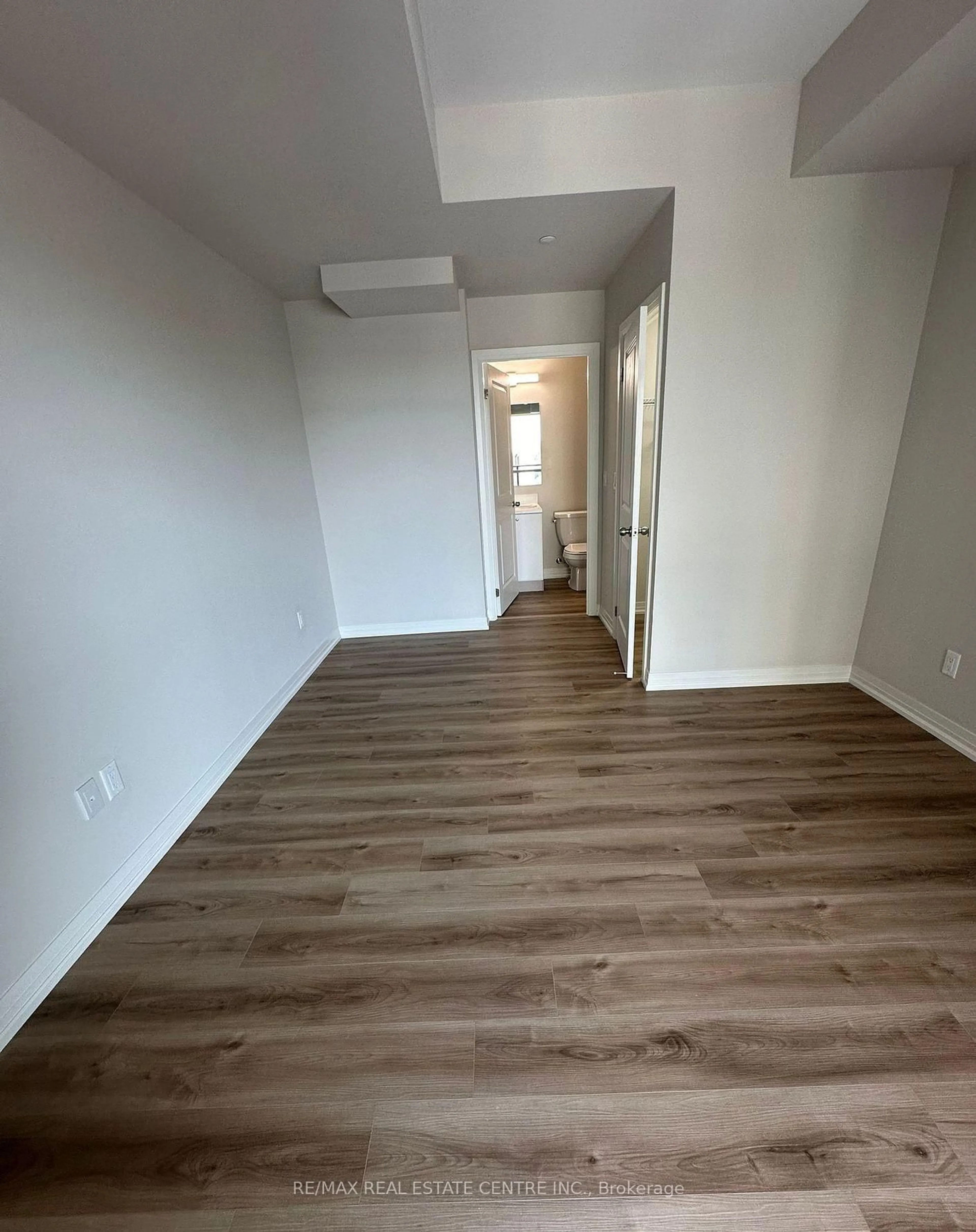 A pic of a room for 50 Herrick Ave #LP08, St. Catharines Ontario L2P 2T9