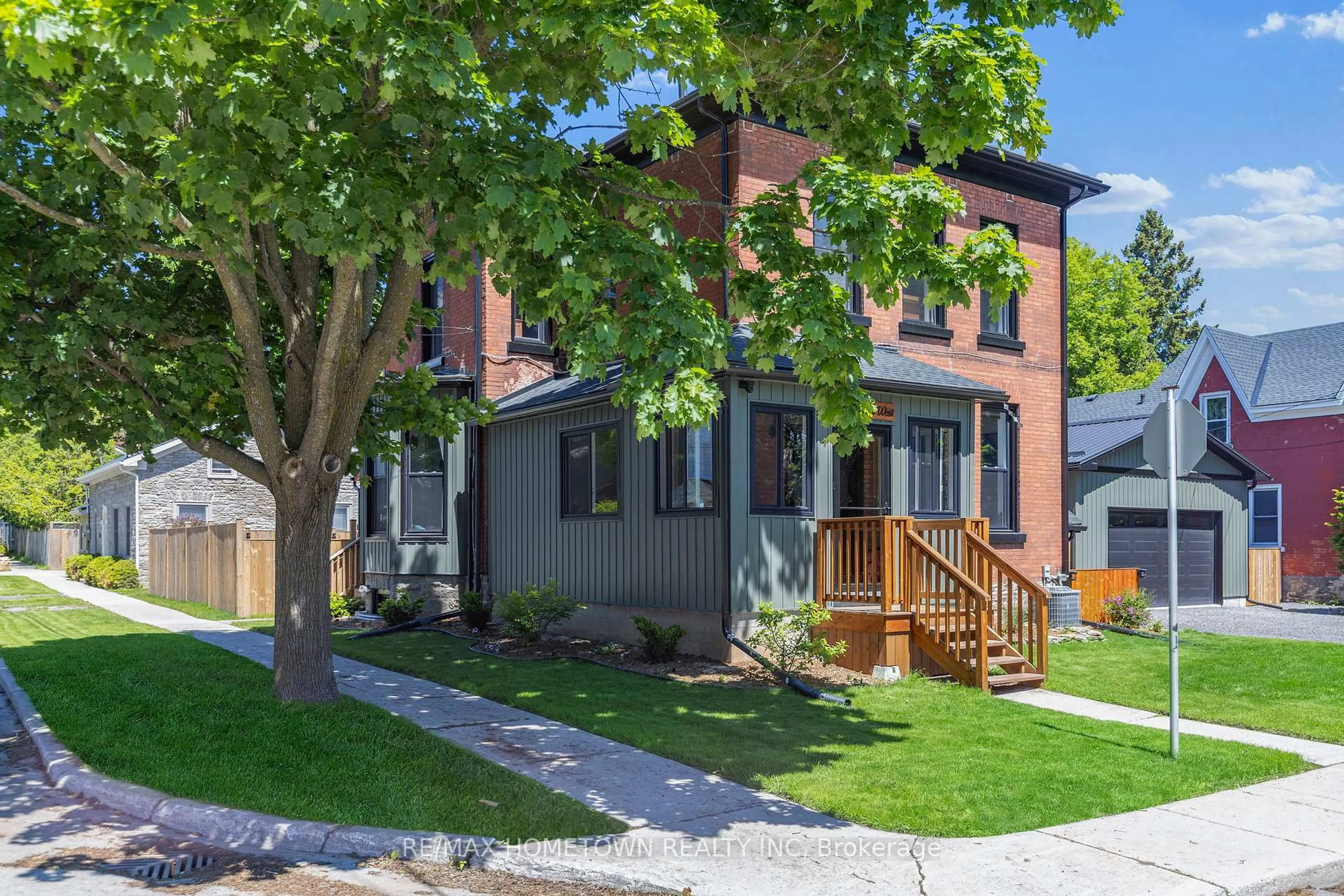 Home with brick exterior material, street for 198 James St, Prescott Ontario K0E 1T0