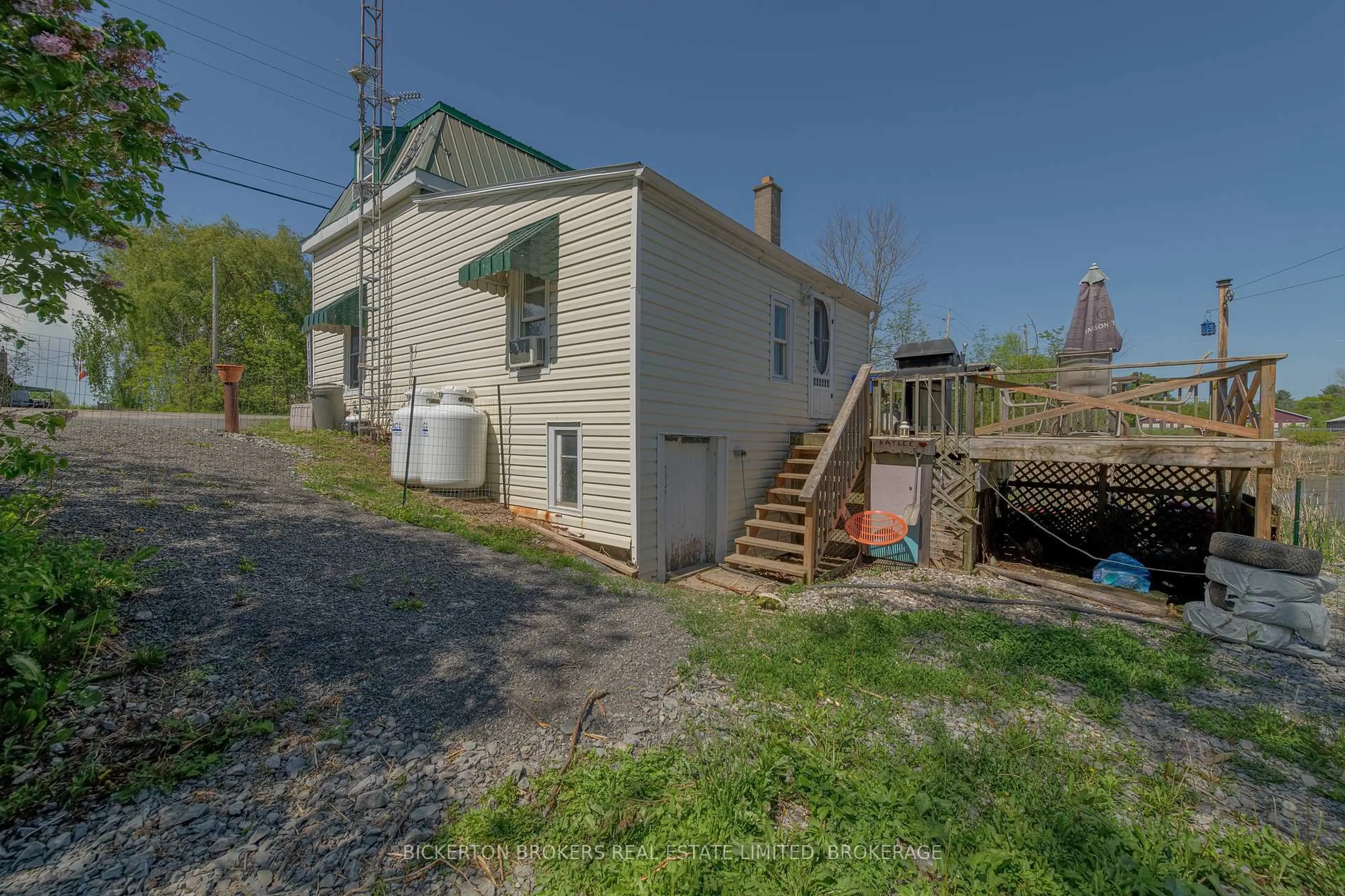 A pic from outside/outdoor area/front of a property/back of a property/a pic from drone, unknown for 893 County Road 2 Rd, Front of Leeds & Seeleys Bay Ontario K0E 1L0
