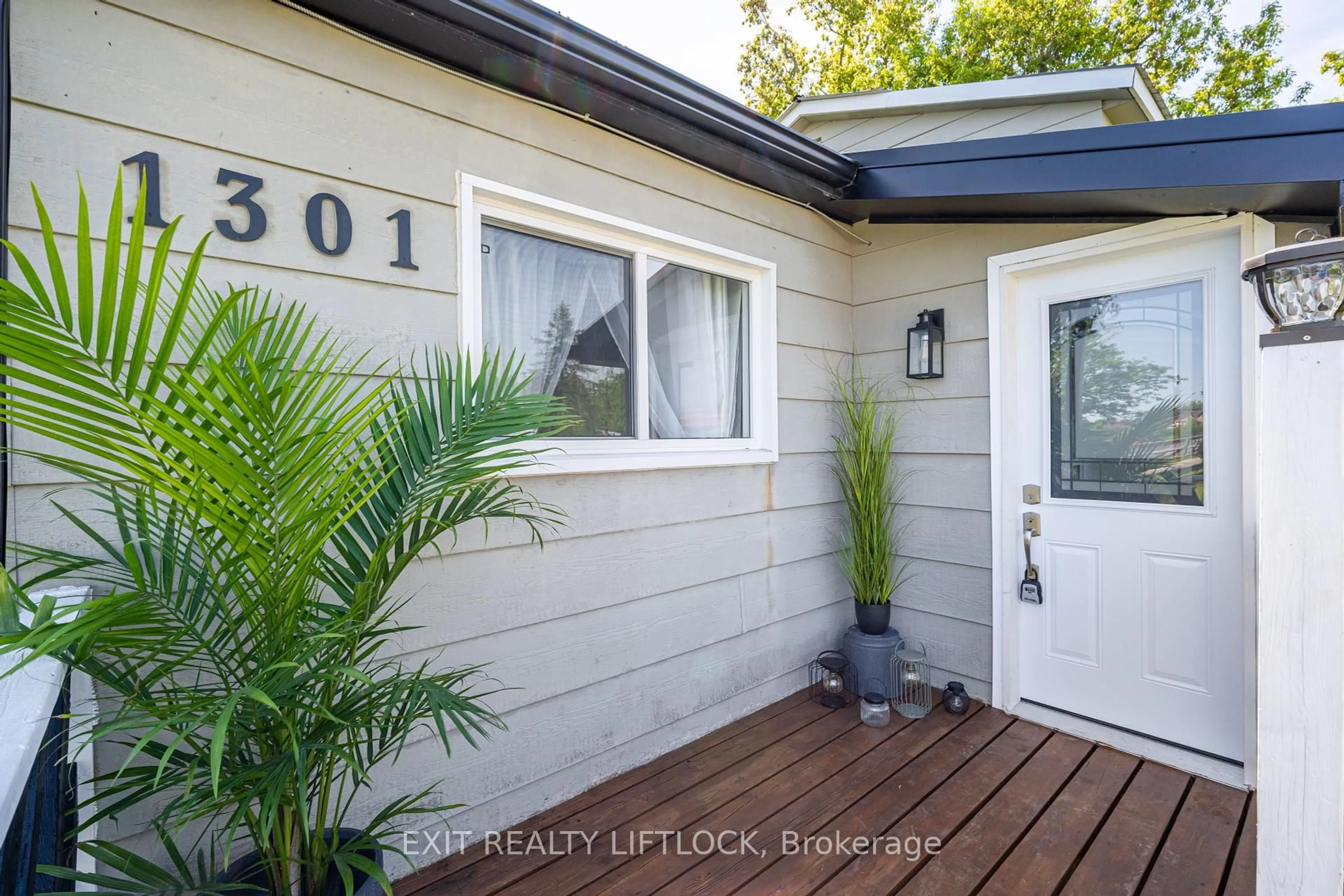 Home with vinyl exterior material, street for 1301 County Rd 28 N/A, Otonabee-South Monaghan Ontario K0L 1V0