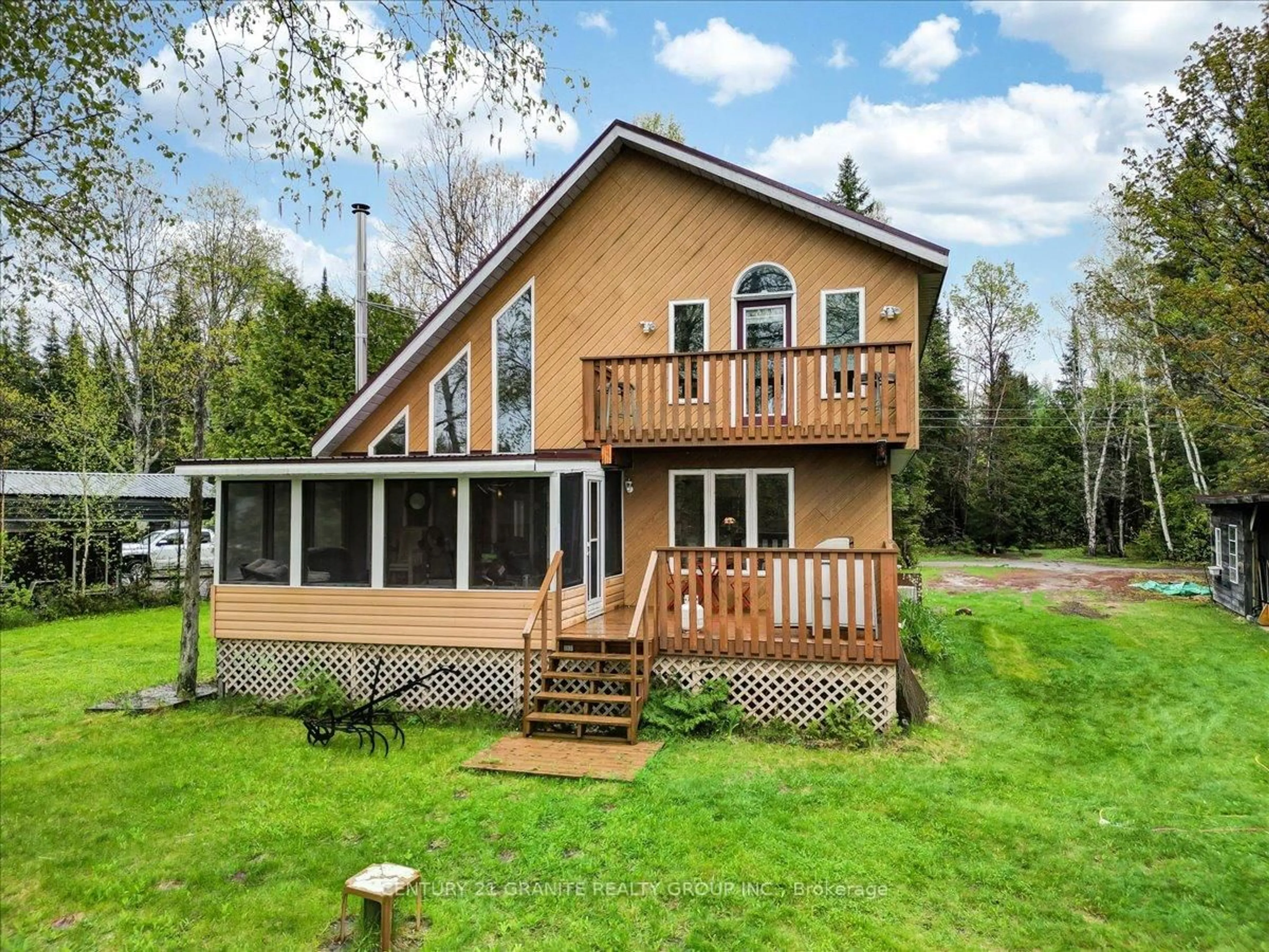 Home with vinyl exterior material, water/lake/river/ocean view for 81 Macrae Lane, Maynooth Ontario K0L 2S0