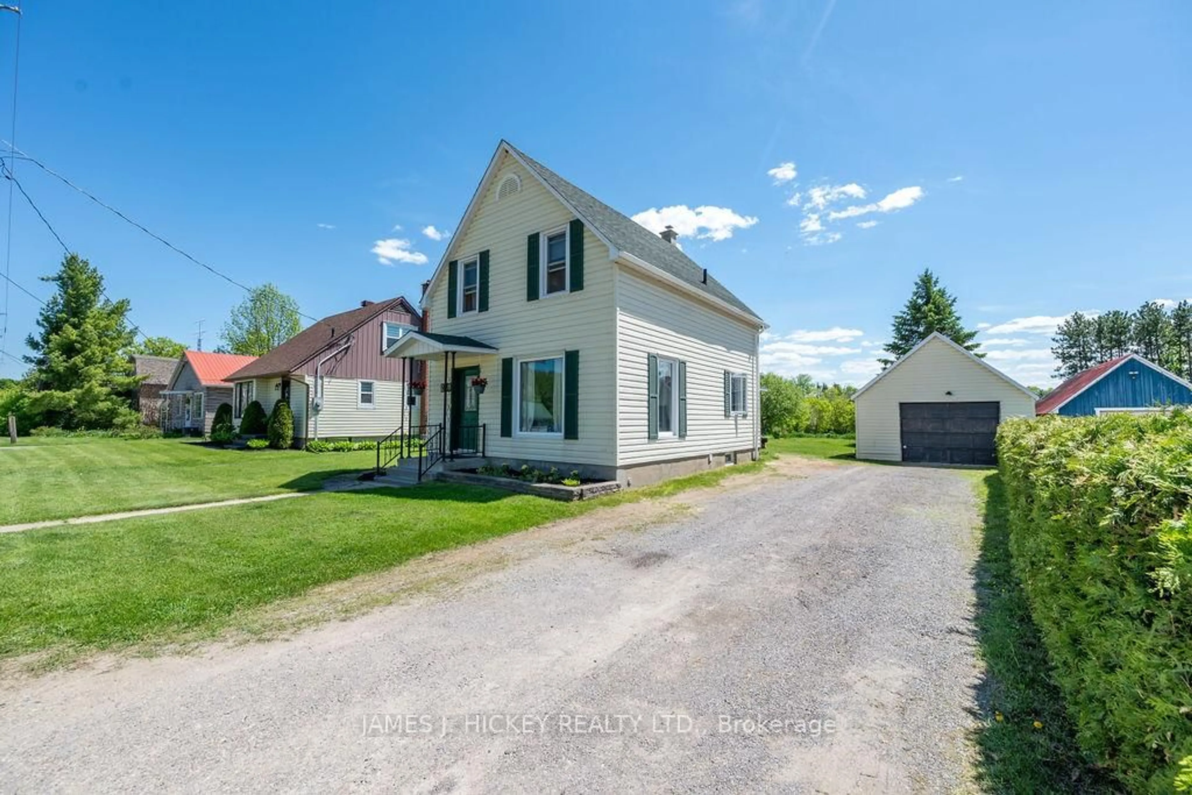 A pic from outside/outdoor area/front of a property/back of a property/a pic from drone, building for 230 Jane St, Eganville Ontario K0J 1T0
