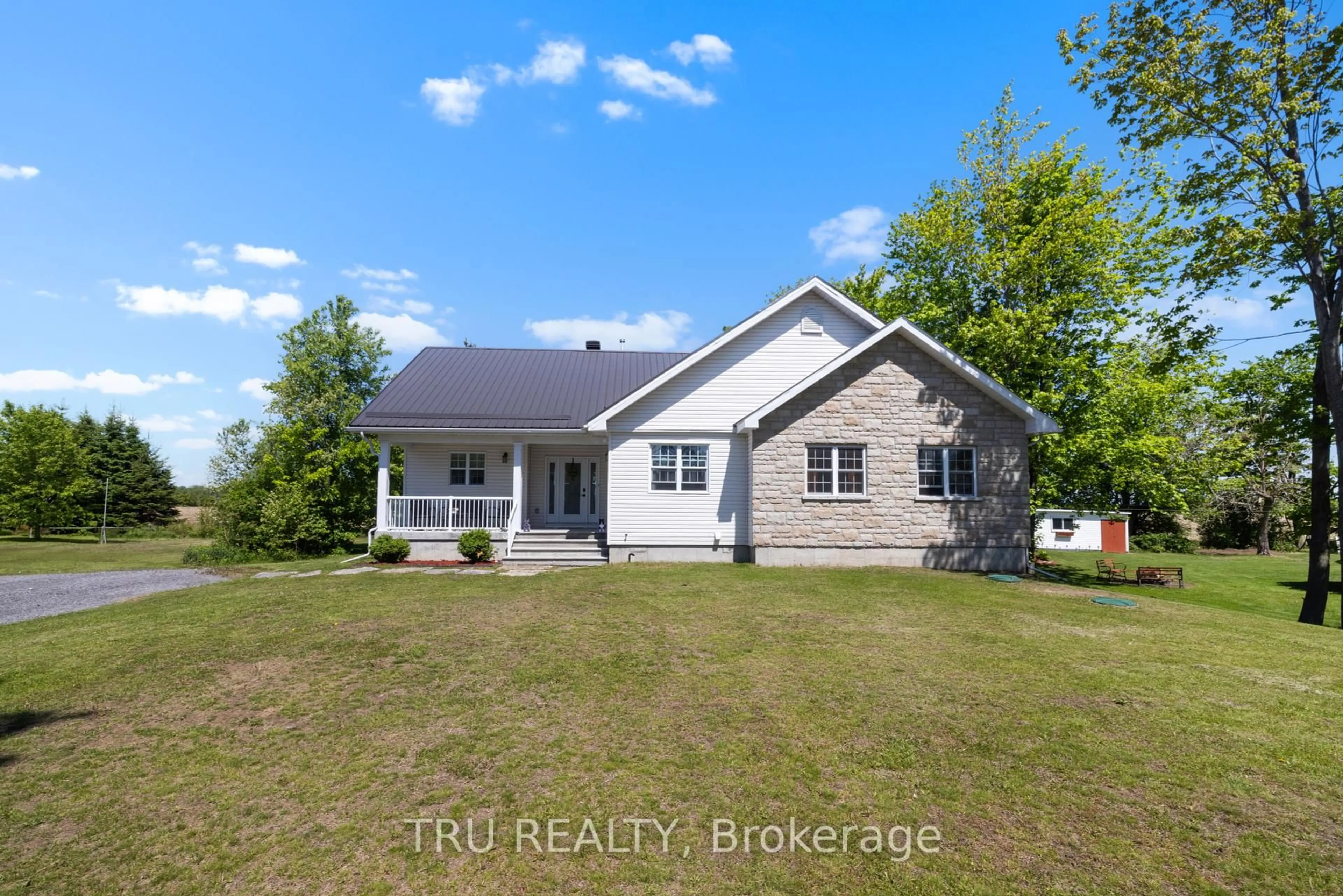 A pic from outside/outdoor area/front of a property/back of a property/a pic from drone, building for 1151 County Rd 2 Rd, Alfred and Plantagenet Ontario K0B 1C0