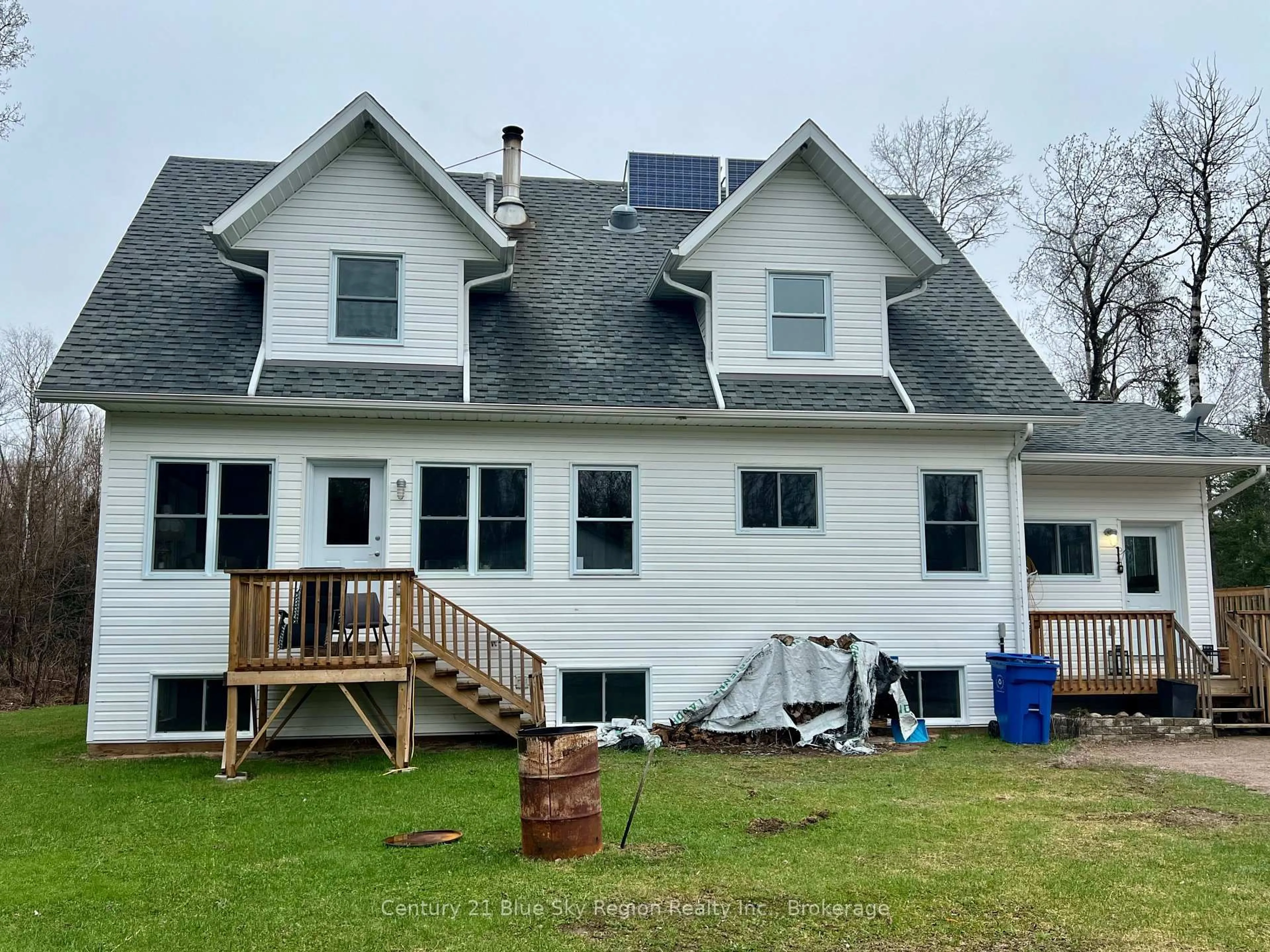 Home with vinyl exterior material, building for 1141 Alderdale Rd, Chisholm Ontario P0H 1B0