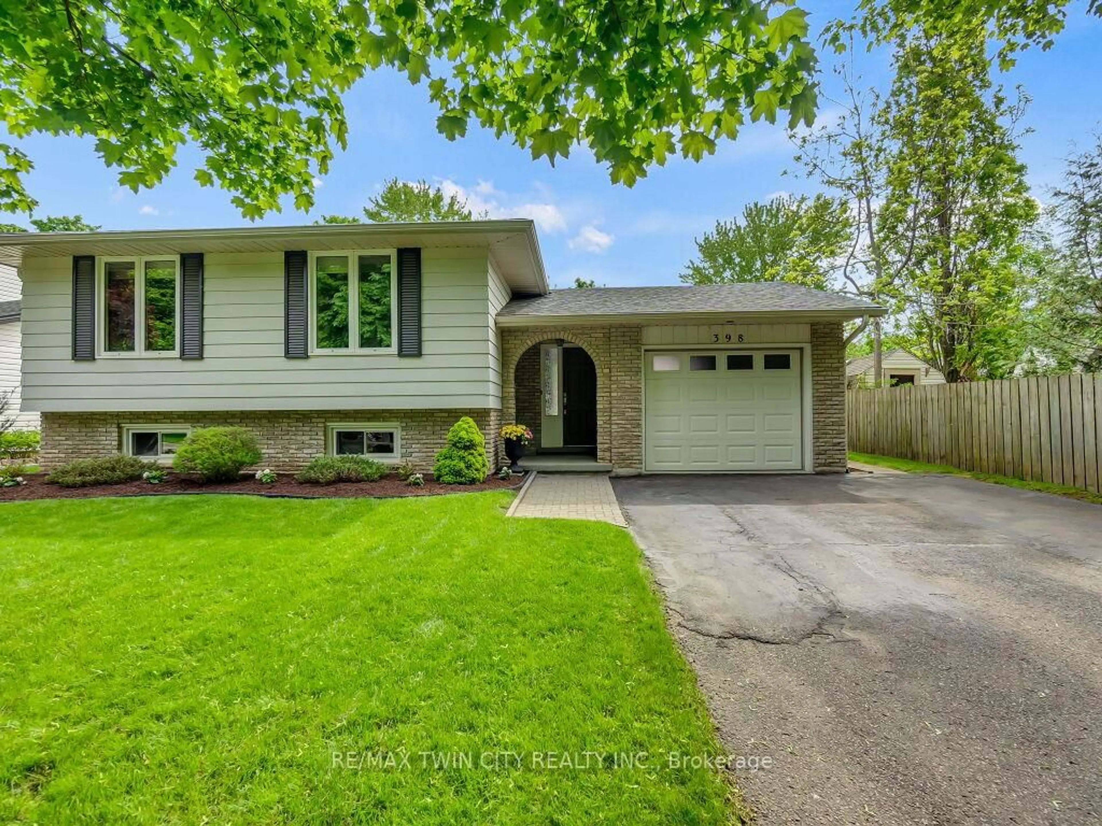 Home with vinyl exterior material, street for 398 Mossom Pl, Waterloo Ontario N2K 2G8