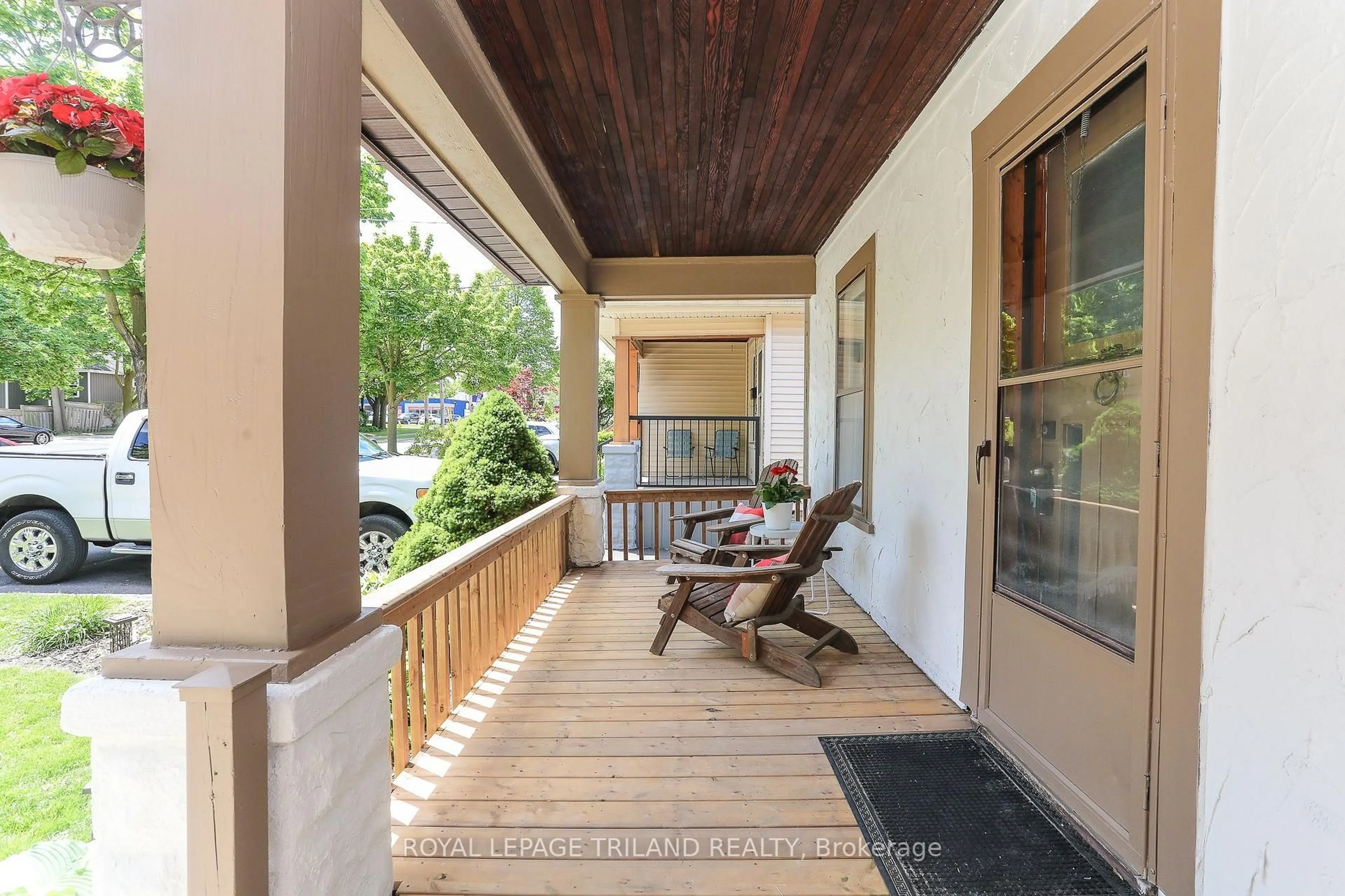 Patio, street for 20 Langarth St, London South Ontario N6C 1Z1