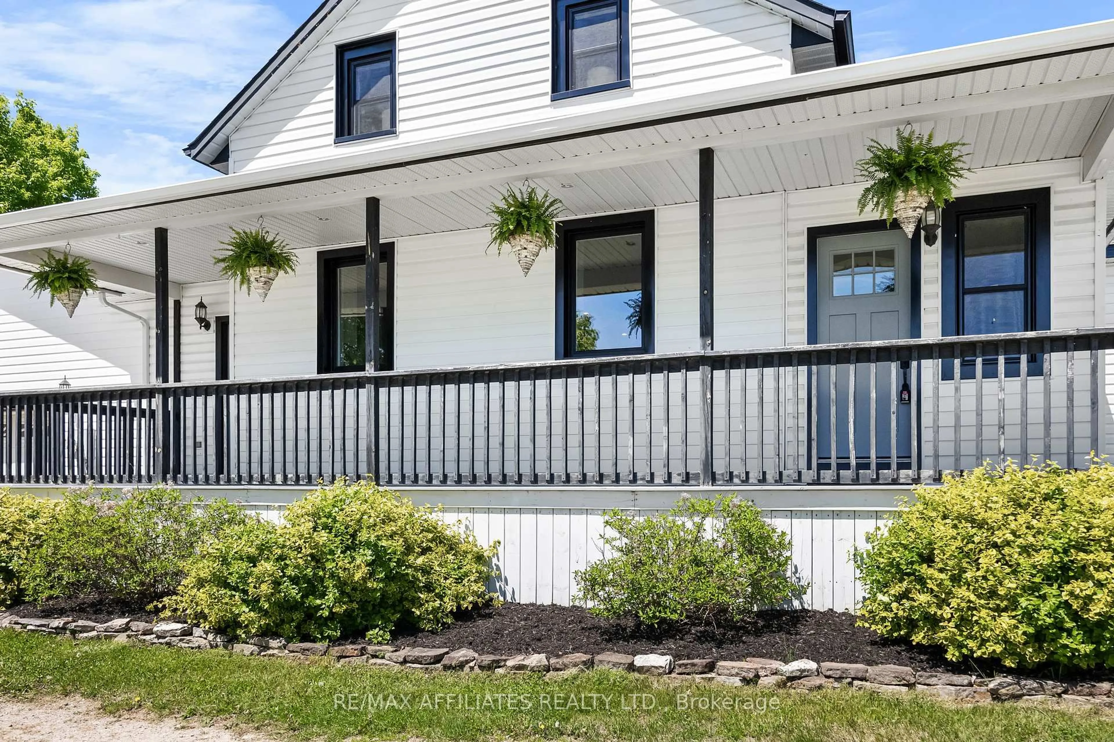 Home with vinyl exterior material, street for 1230 Port Elmsley Rd, Perth Ontario K7H 3C7