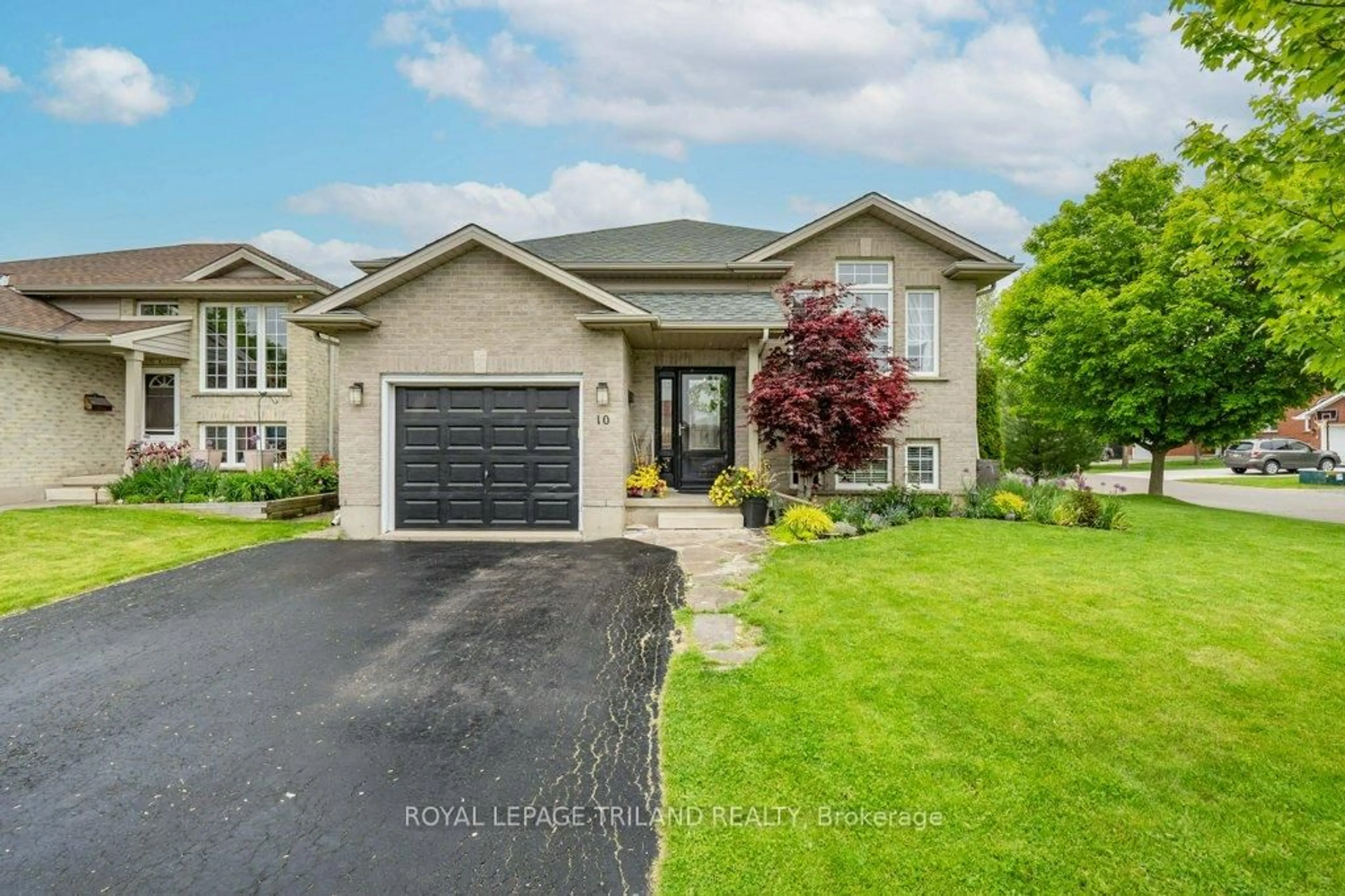 Home with brick exterior material, street for 10 Schreyer Dr, St. Thomas Ontario N5R 6E8