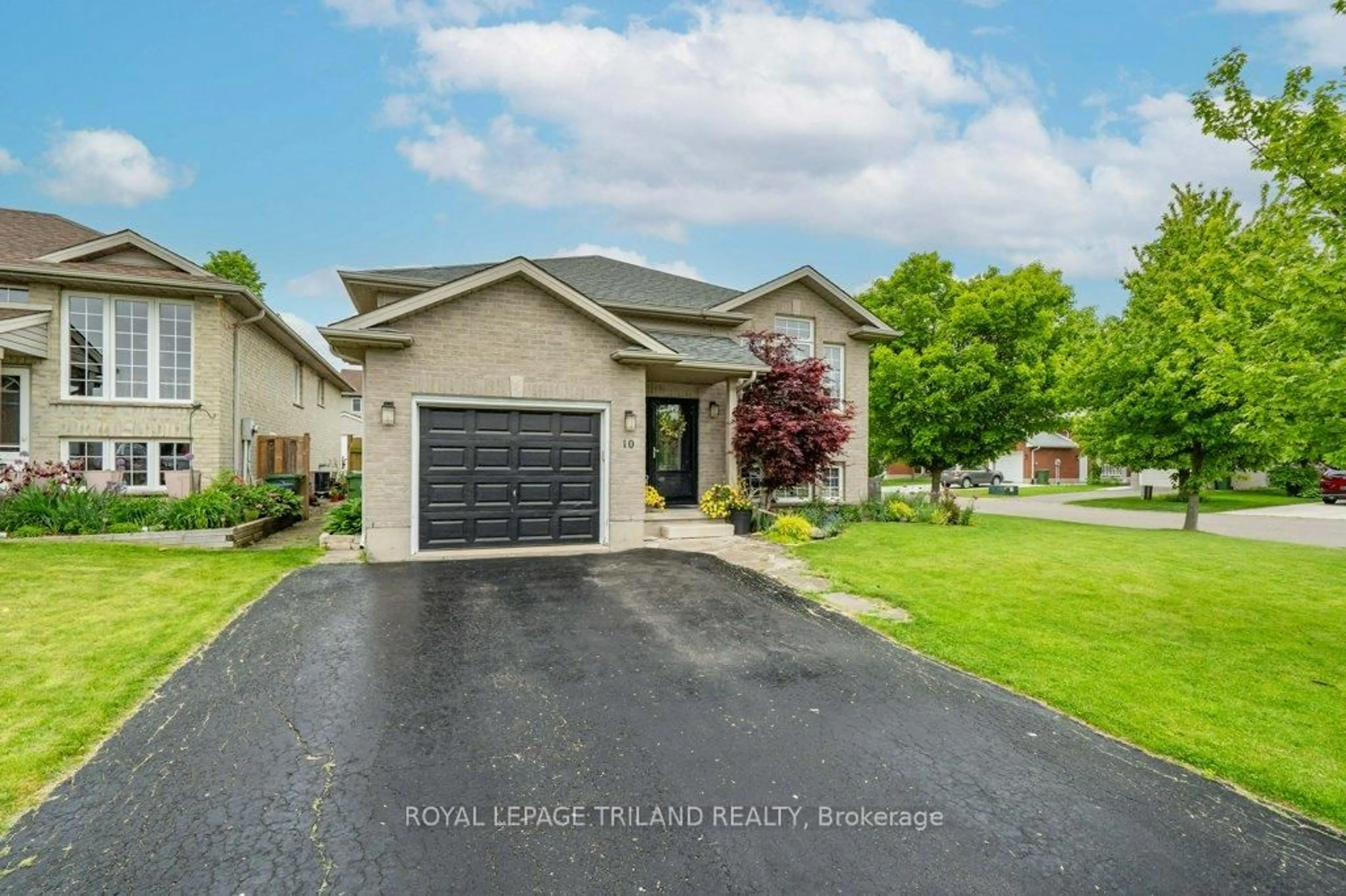 Unknown for 10 Schreyer Dr, St. Thomas Ontario N5R 6E8